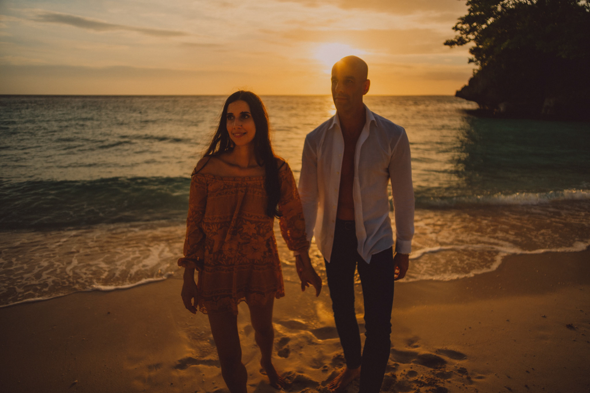Sunset couple portraits at Punta Bunga Beach, Crimson Resort and Spa, Boracay, Philippines, Southeast Asia, December 2018, Sony A7III.