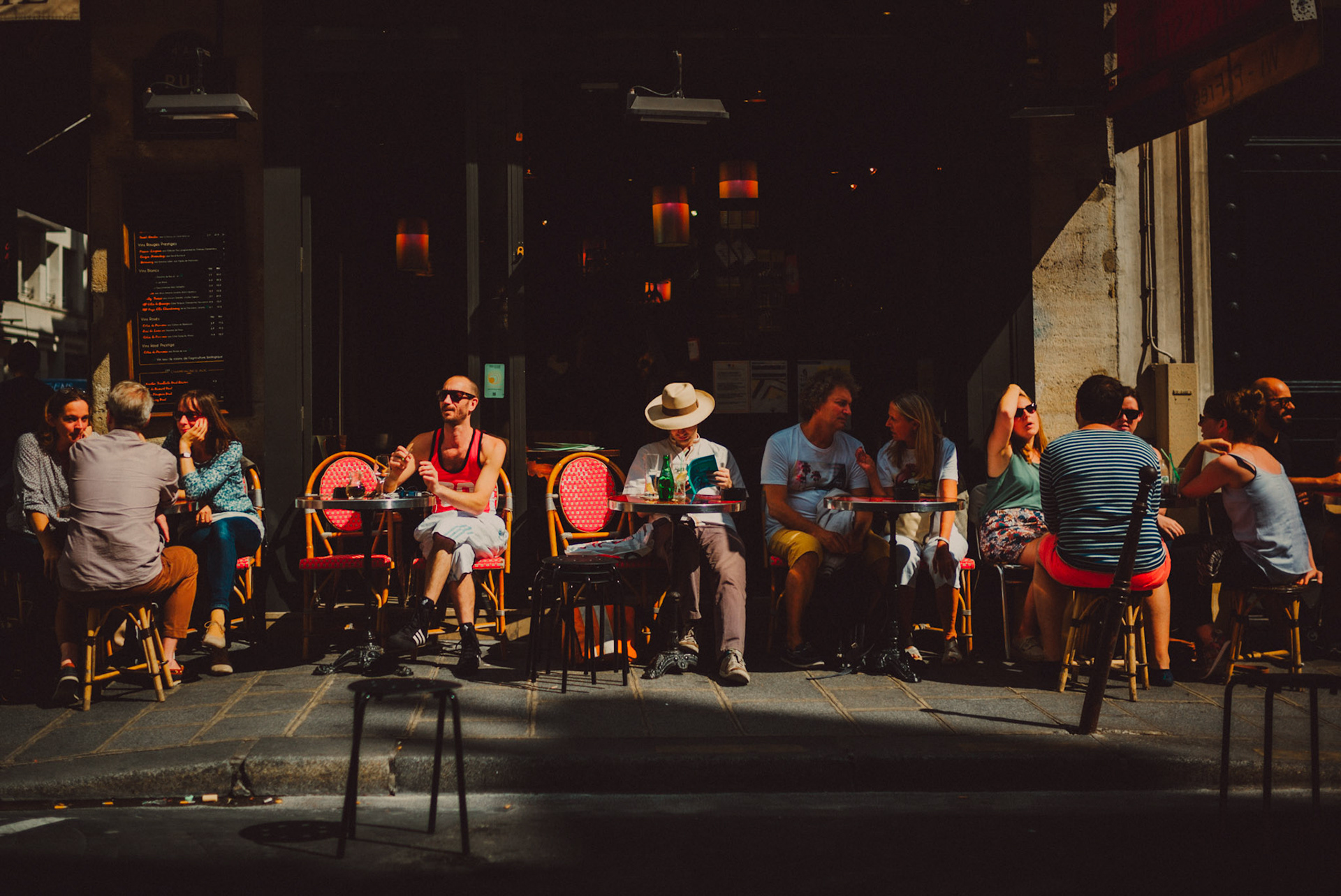Al fresco dining outside Le Reinitas, Rue de Temple, Paris, France, July 2015, Leica M.