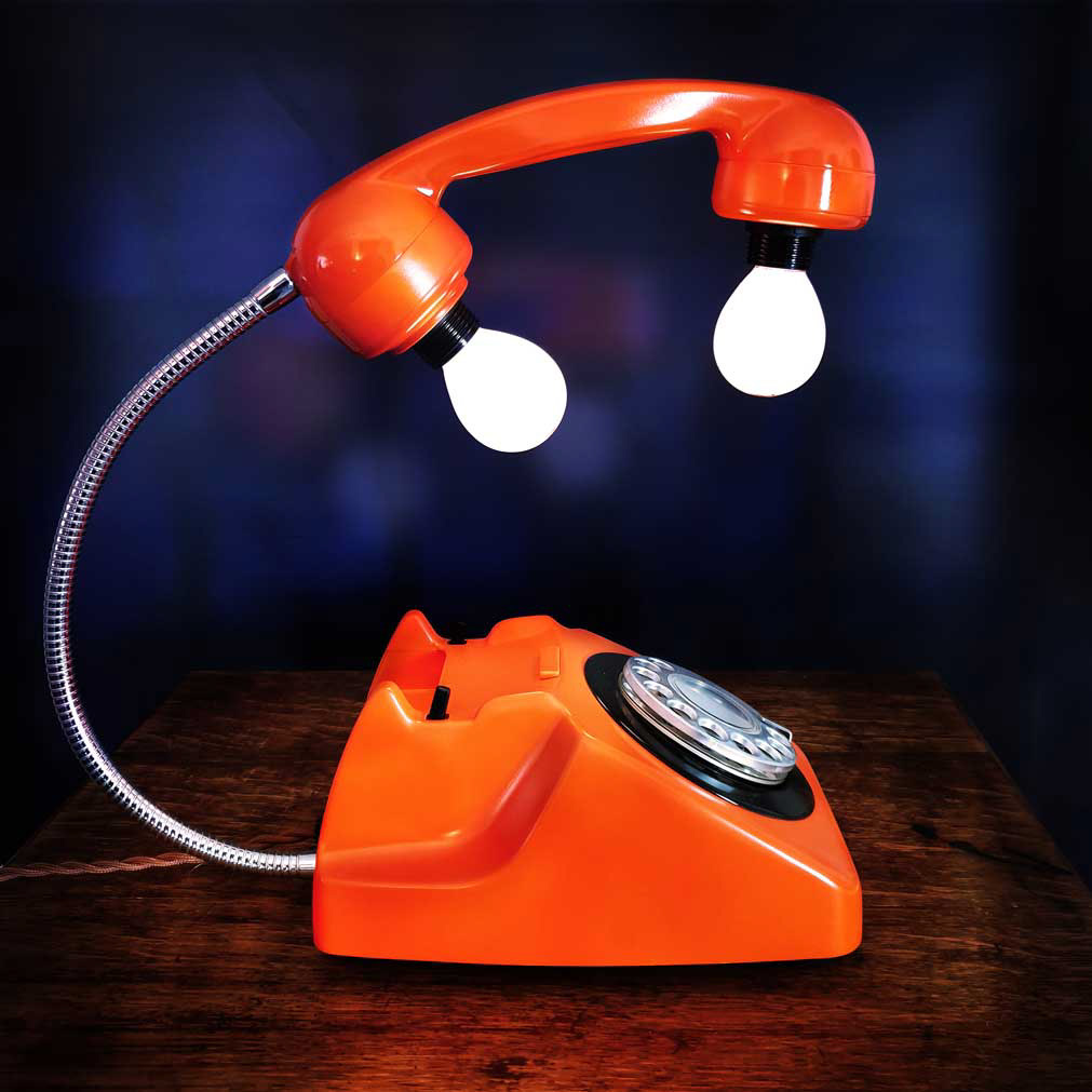 Floating handset