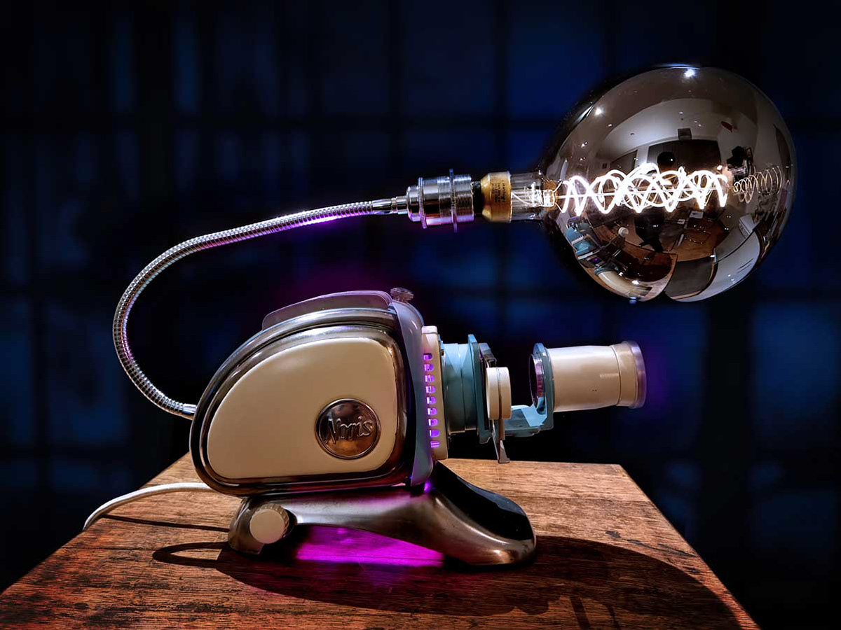 Adjustable flexible chrome arms to reposition lamp