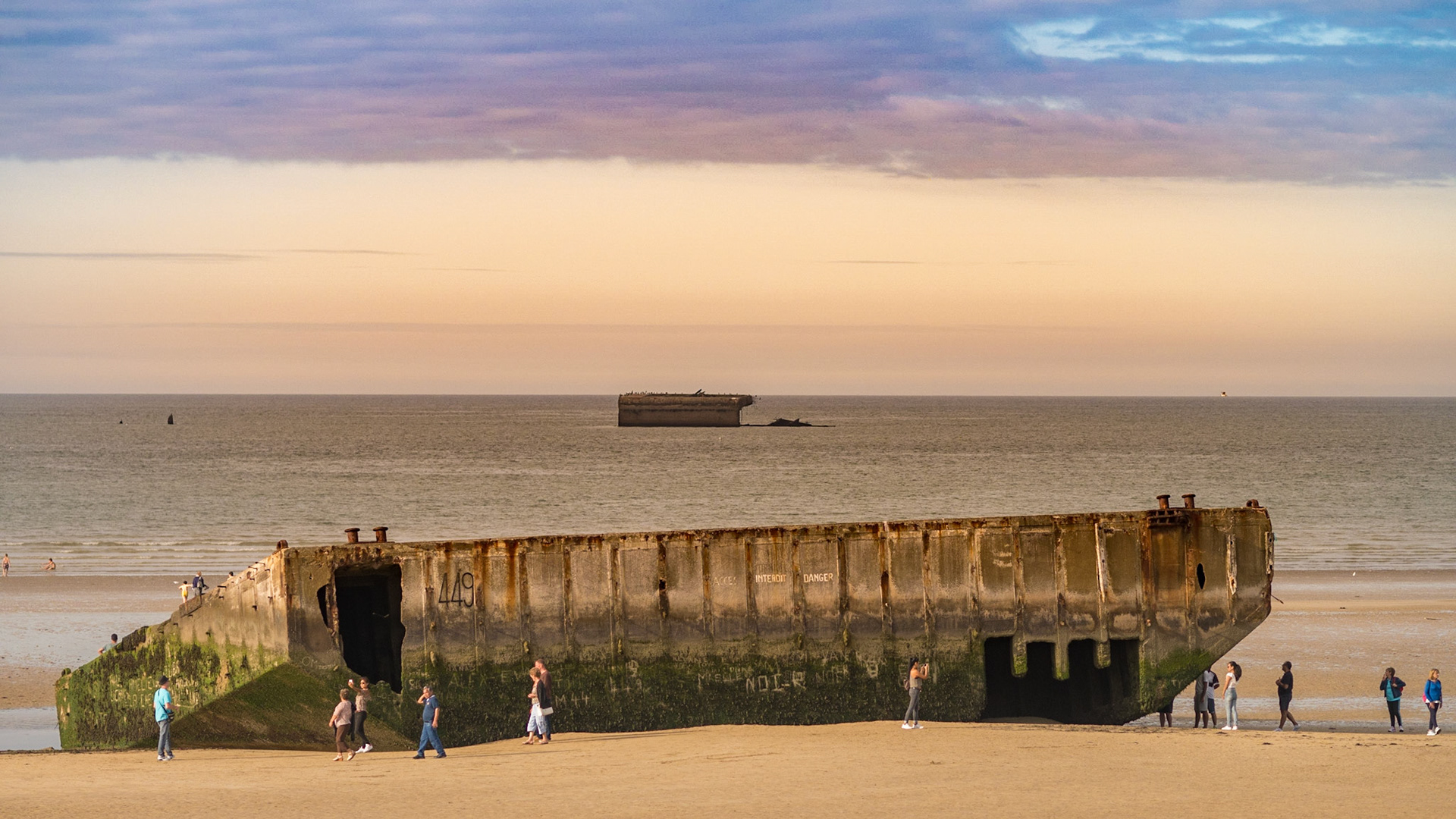 Überreste der Landung in der Normandie in Arromanches-les-Bains