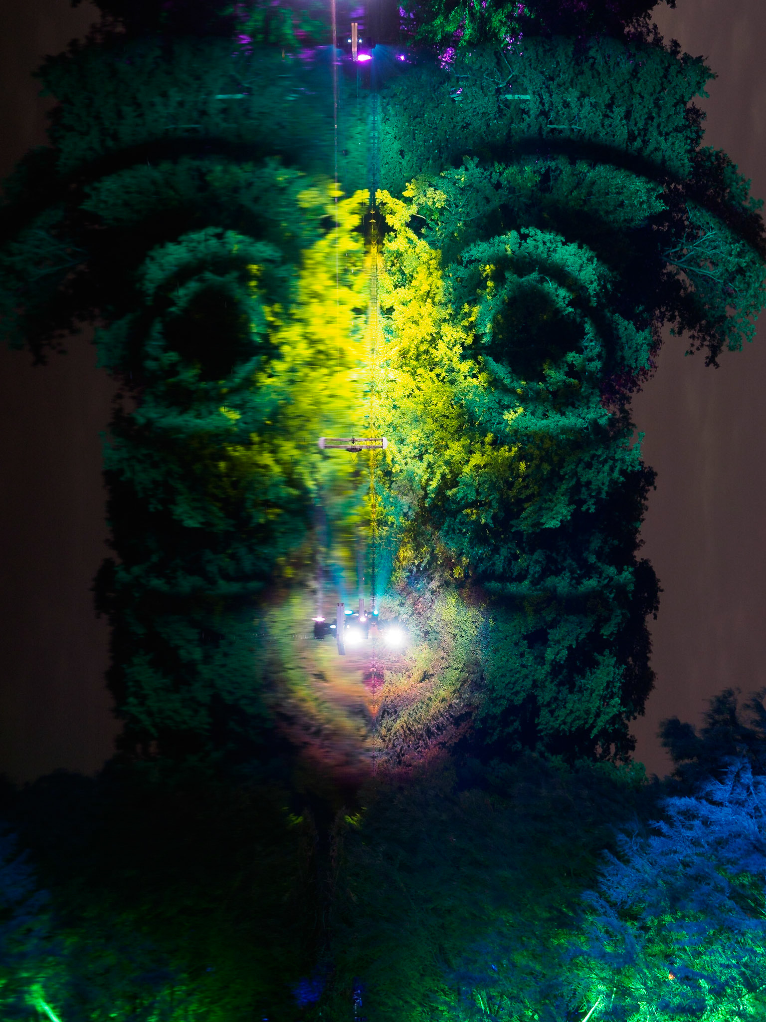 See-Spiegelung oder Gesicht?