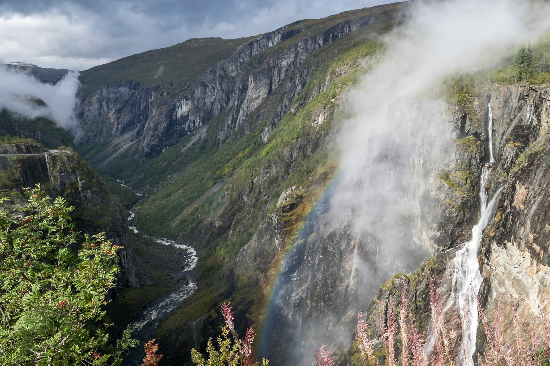 Sony ILCA-77M2 | DT 16-50mm F2.8 SSM @ ISO 100 | 16 mm | f/8 | 1/200 s