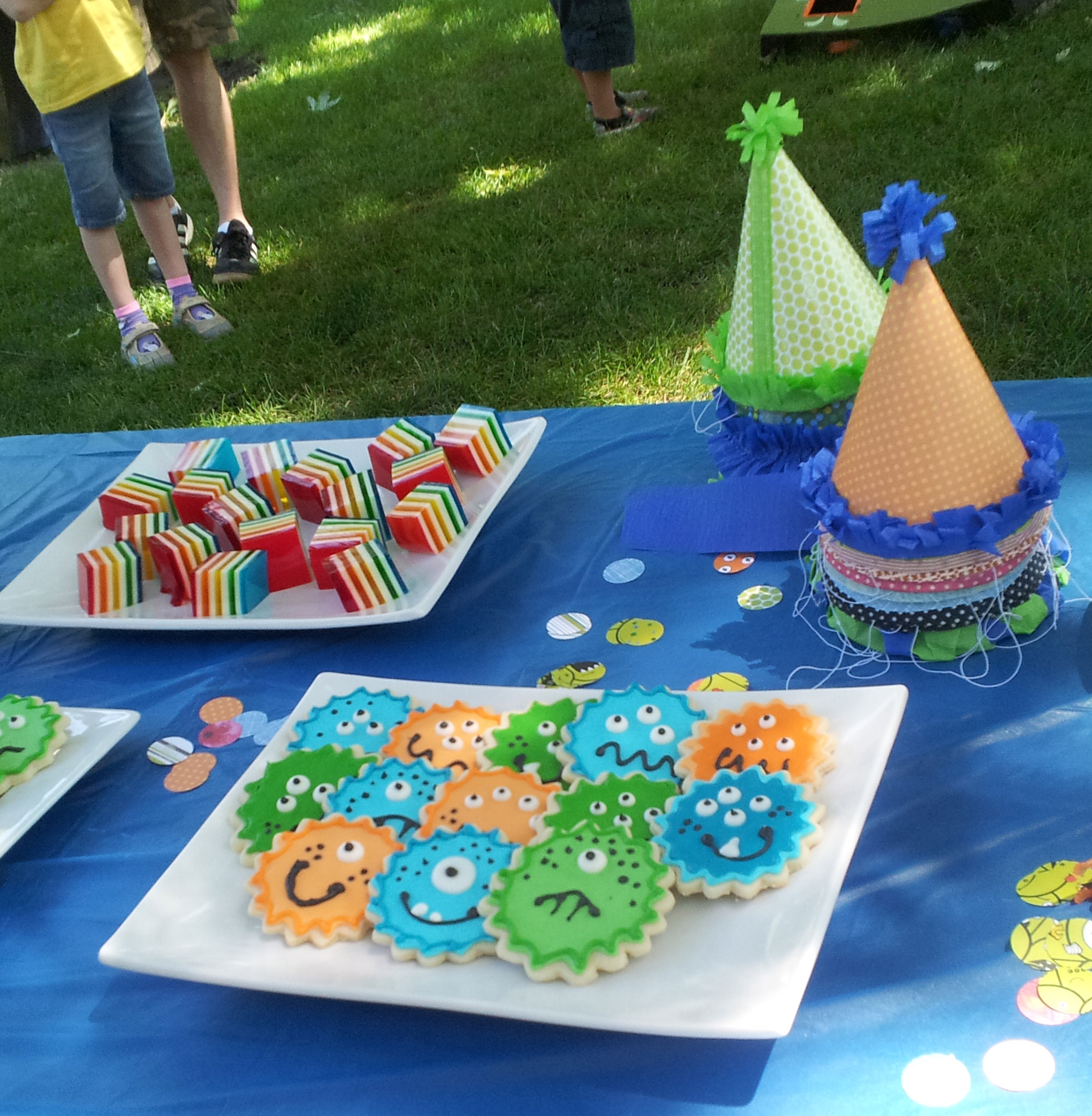 Monster Party 1
