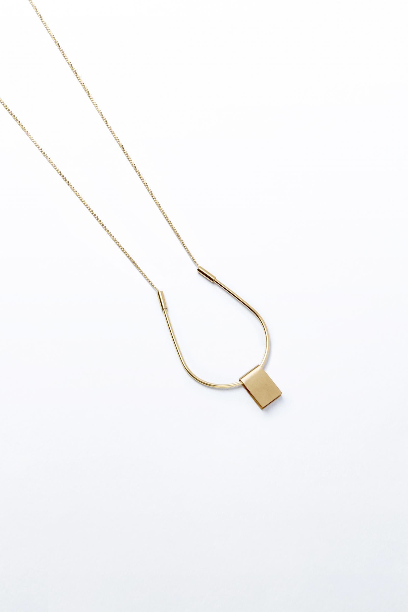 Sautoir en vermeil - 155€