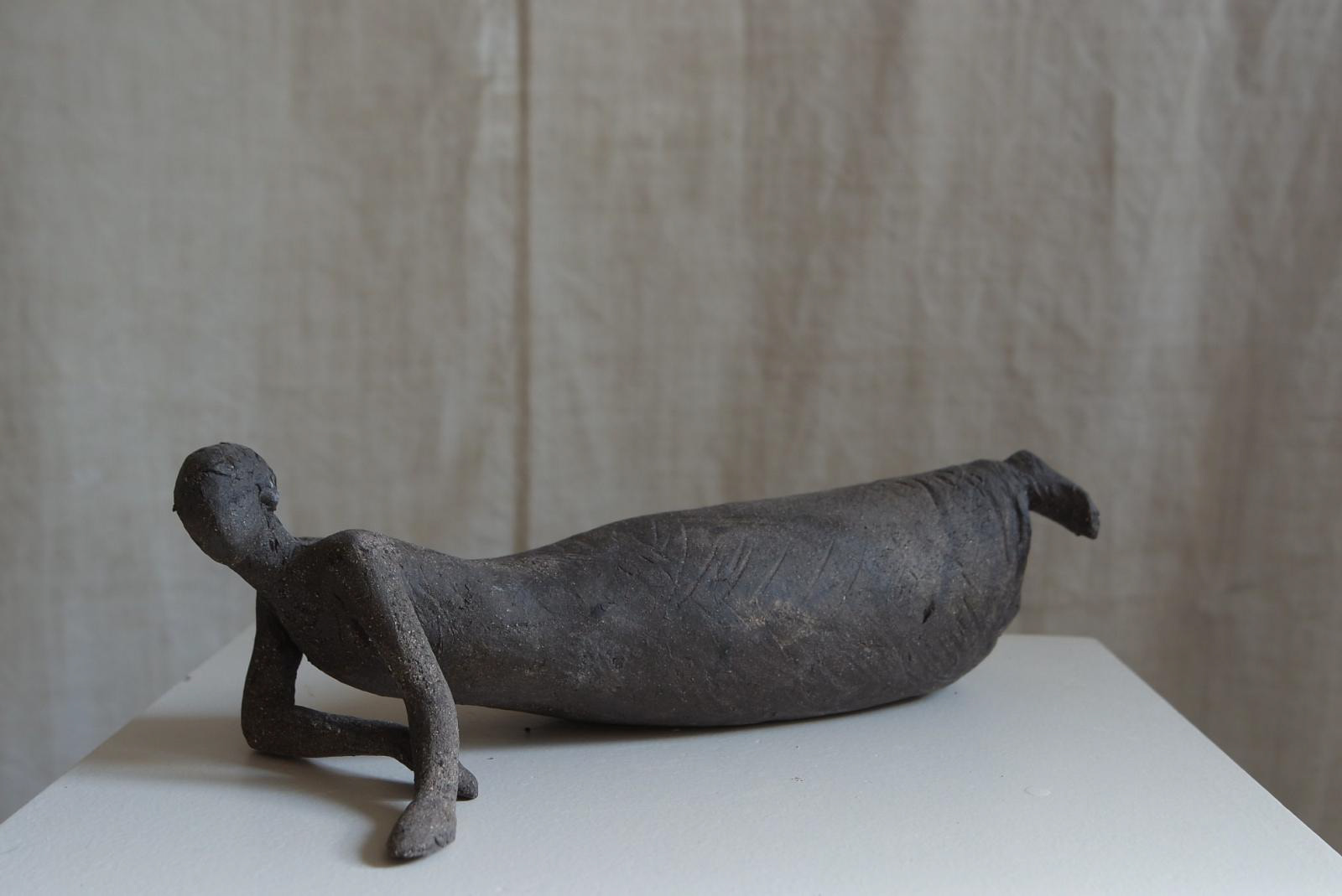 Sculpture Aura en grès n-9 - 9 x 31 x 16 cm - 460€