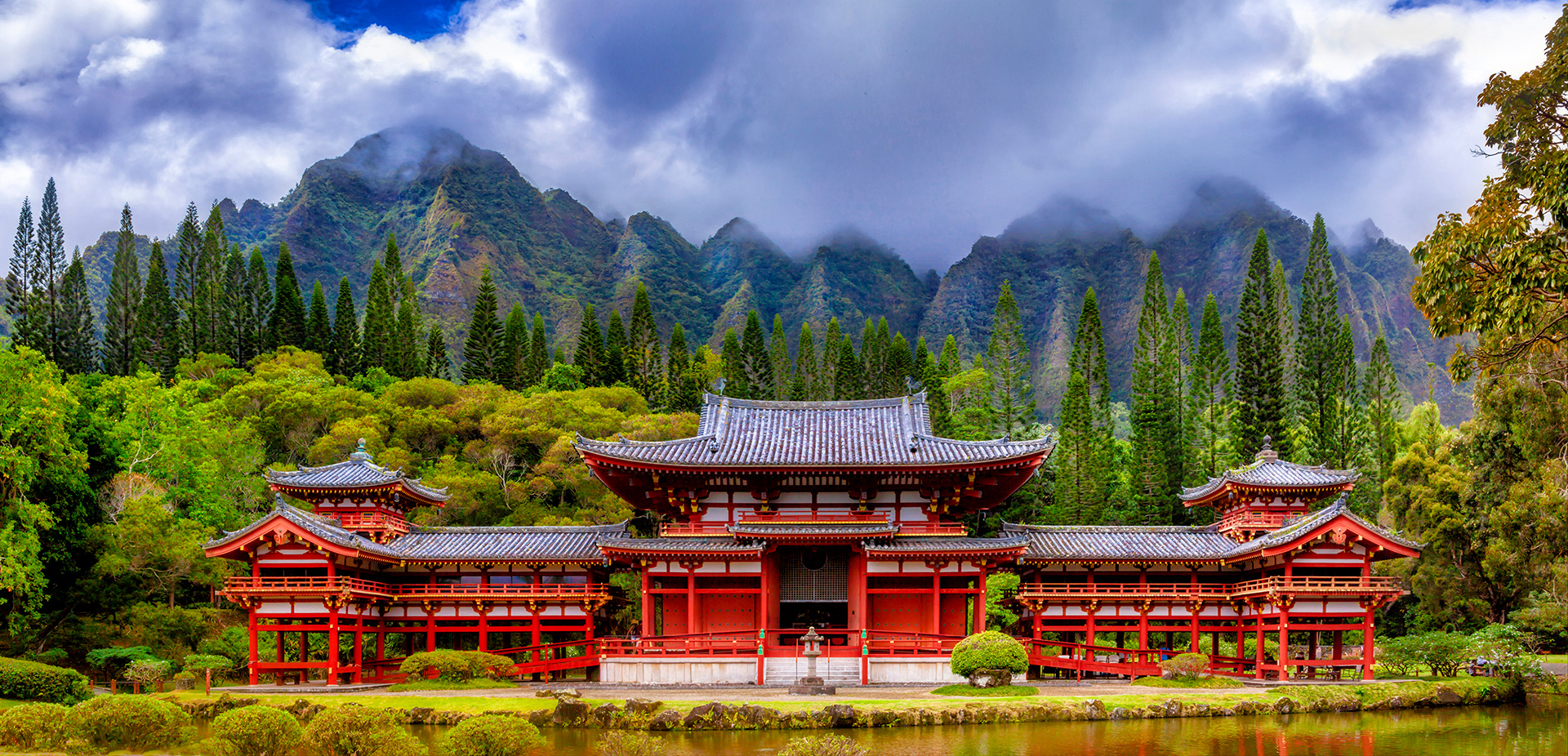 Byodo-in Temple, Oahu, Hawaii