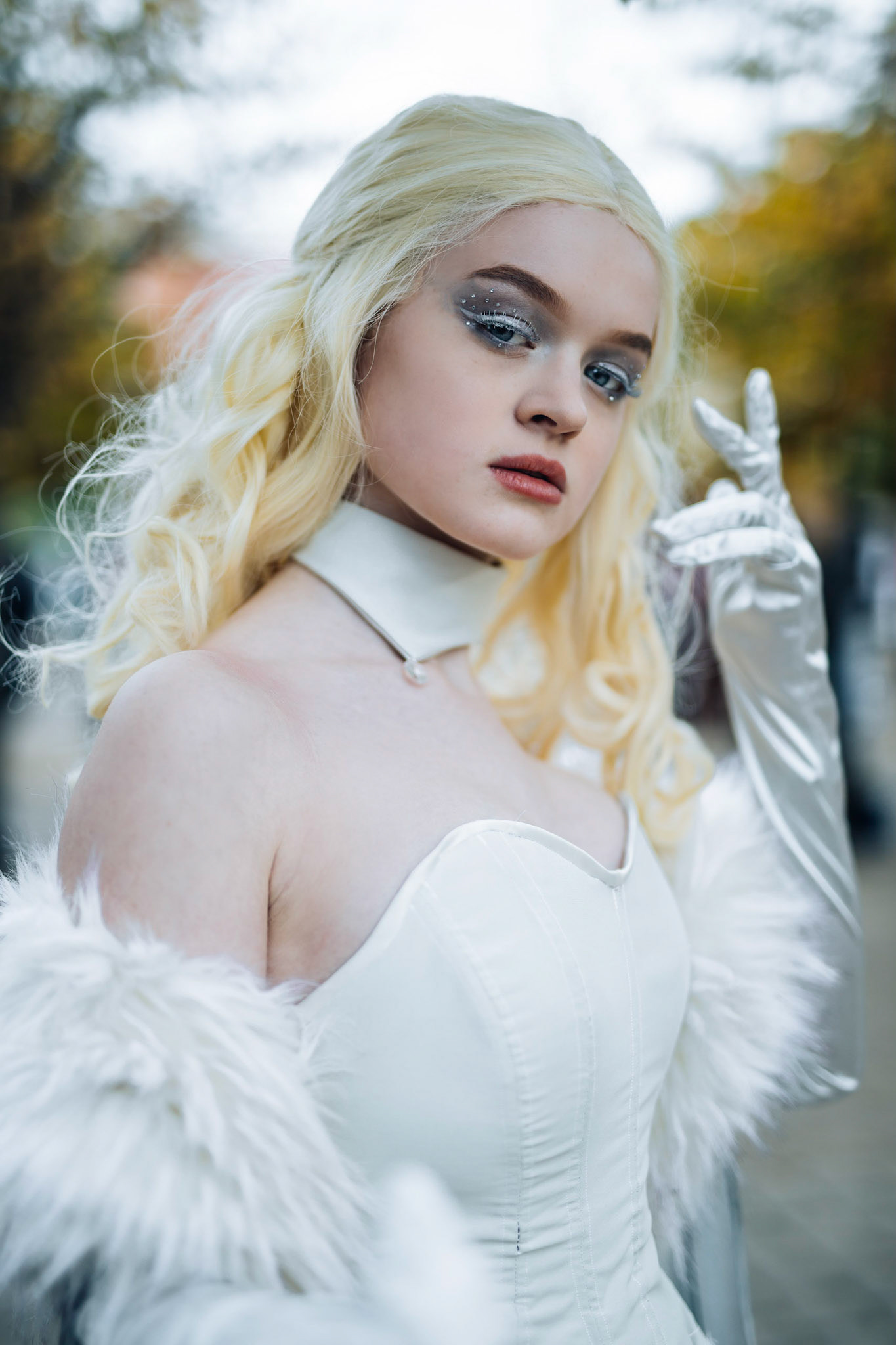 @sxphie.mills as Emma Frost