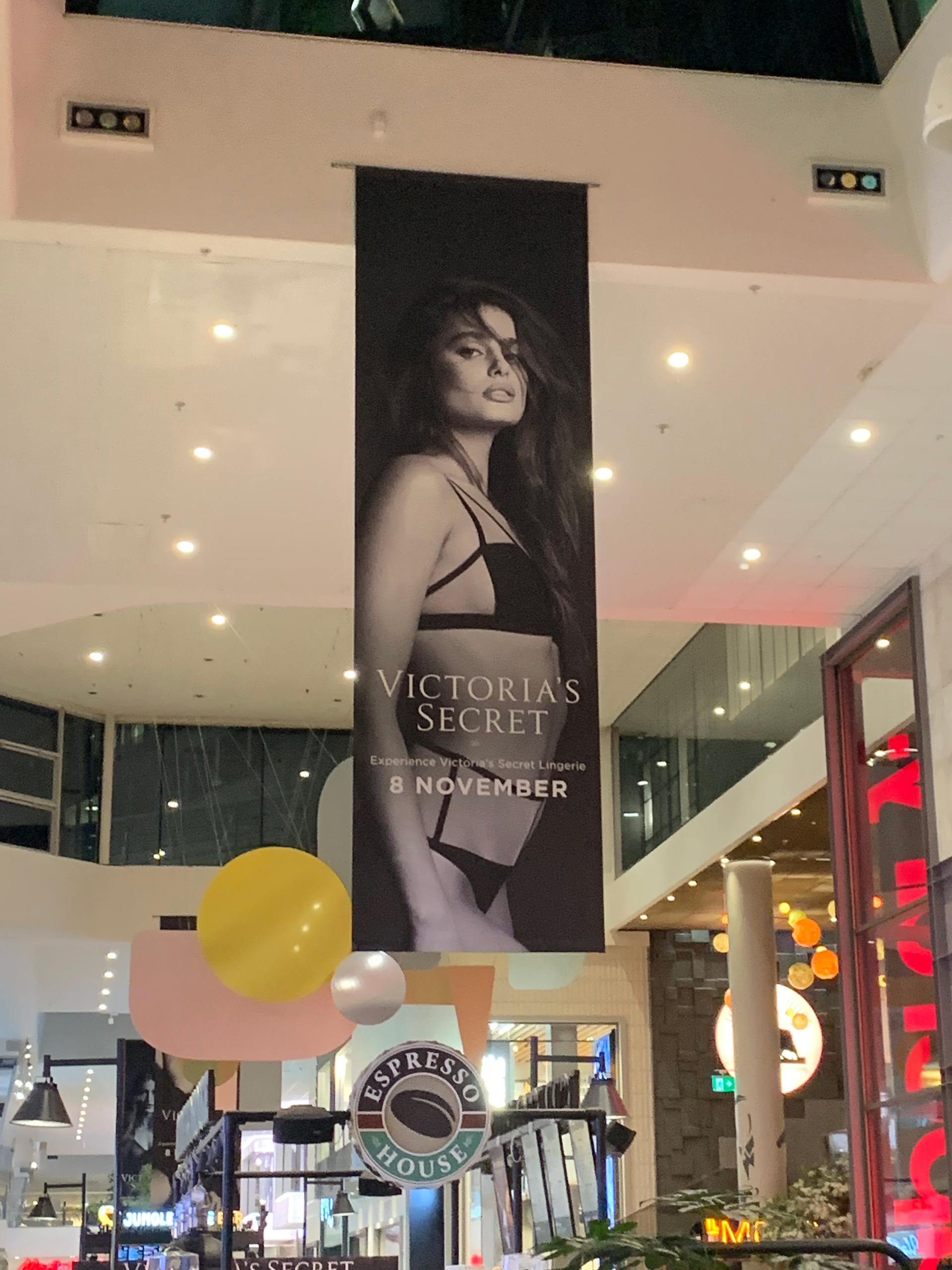 Victoria's Secret lingerie for sale in Stockholm, Sweden