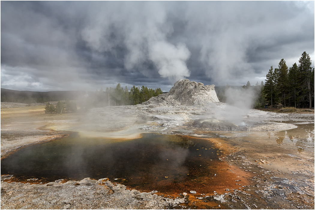 Castle Geyser, Upper Geyser Basin, Yellowstone NP