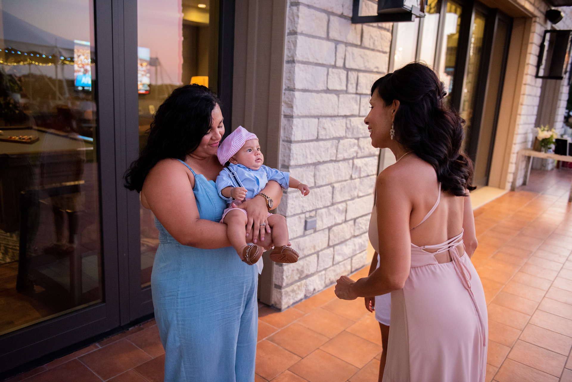 Wedding Day Photos taken in Brenham, TX by Wedding Photographer Aaron Resop @ permavista ranch & resort, Brenham, TX 77833