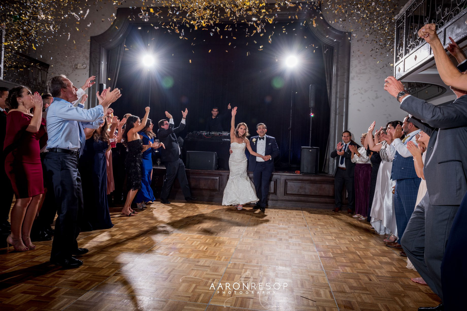 Wedding Day Photos Taken by Wedding Photographer Aaron Resop @ The St. Anthony, a Luxury Collection Hotel, San Antonio, 300 East Travis Street, San Antonio, TX