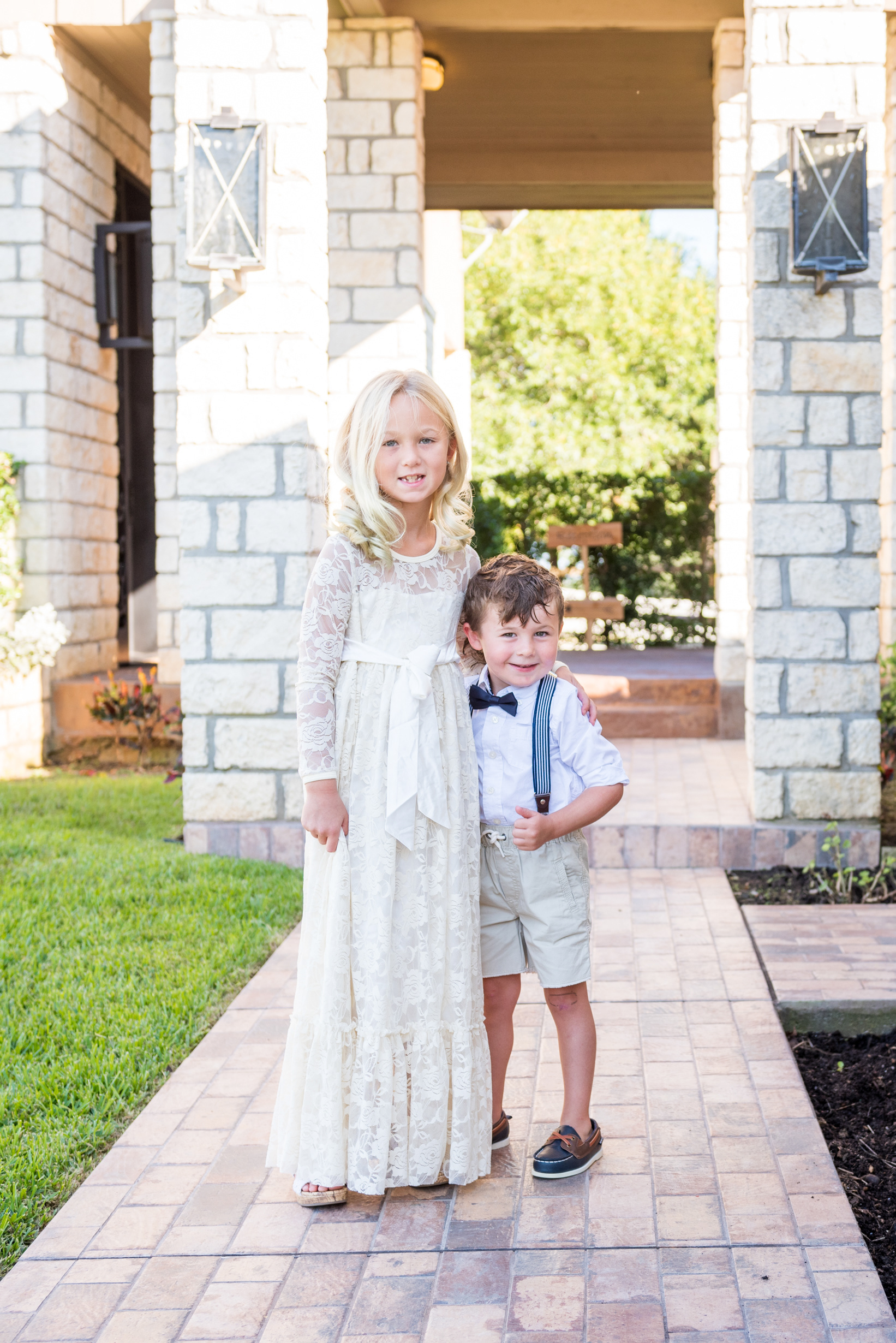 Wedding Day Photos taken in Brenham, TX by Wedding Photographer Aaron Resop @ permavista ranch & resort, Brenham, TX 77833
