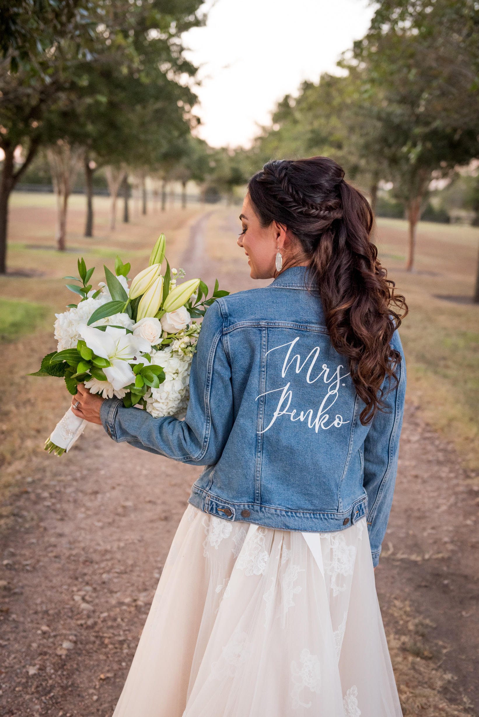 Wedding Day Photos taken in Brenham, TX by Wedding Photographer Aaron Resop @ permavista ranch & resort, Brenham, TX 77833