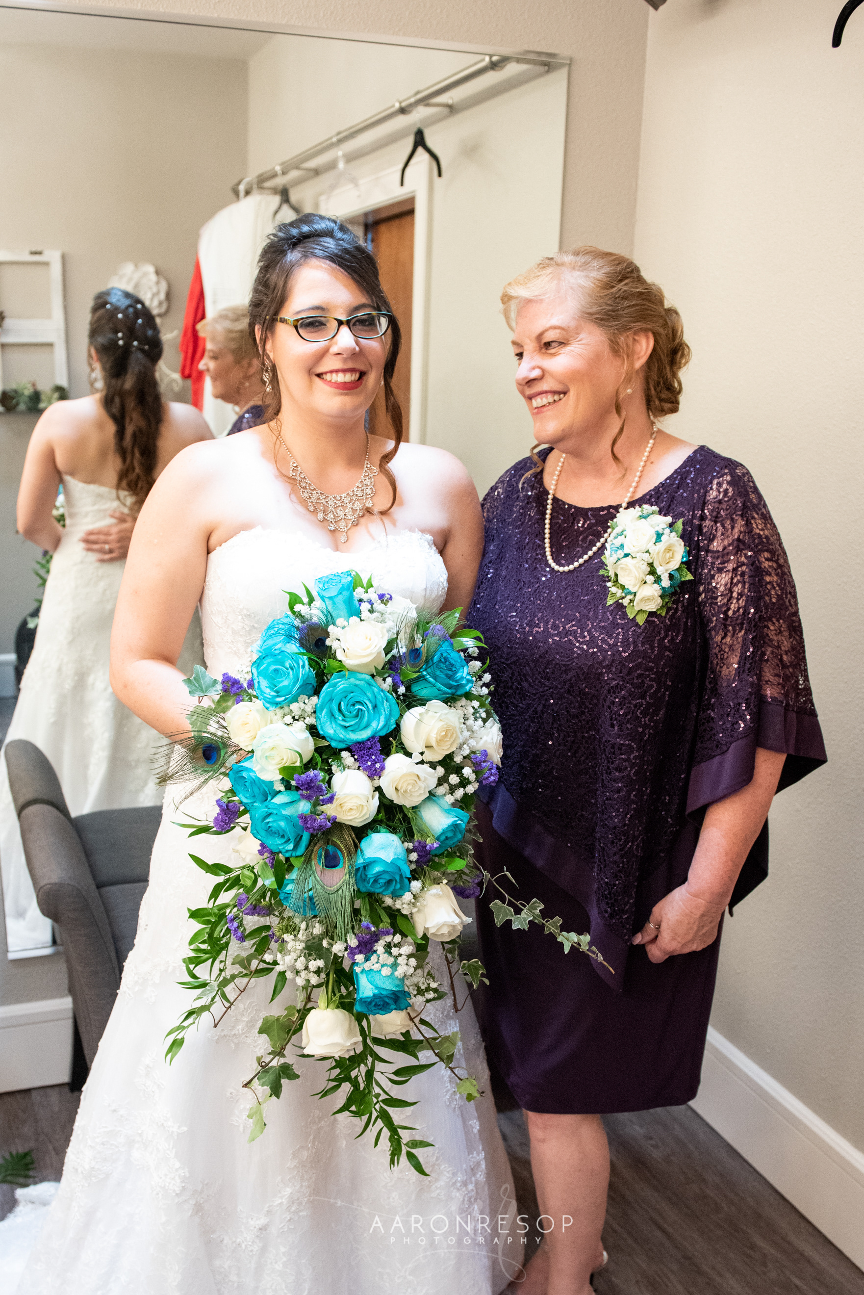 Wedding Day Photos Taken by Aaron Resop @ Olympia hills wedding venue 12900 Mt Olympus, Universal City, TX 78148