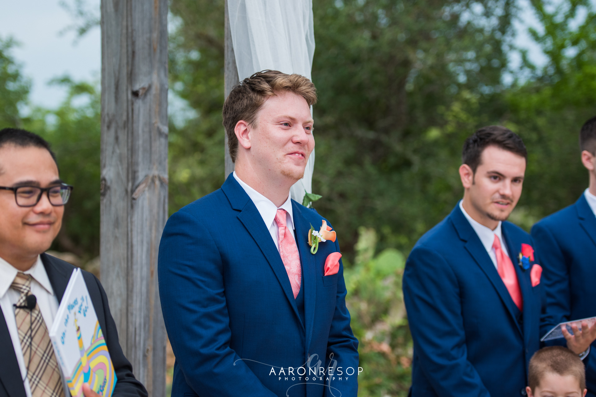 Wedding Day Photos taken in Seguin, TX by Wedding Photographer Aaron Resop @ Geronimo Oaks - Weddings and Events, 1377 Dietert Rd, Seguin, TX 78155