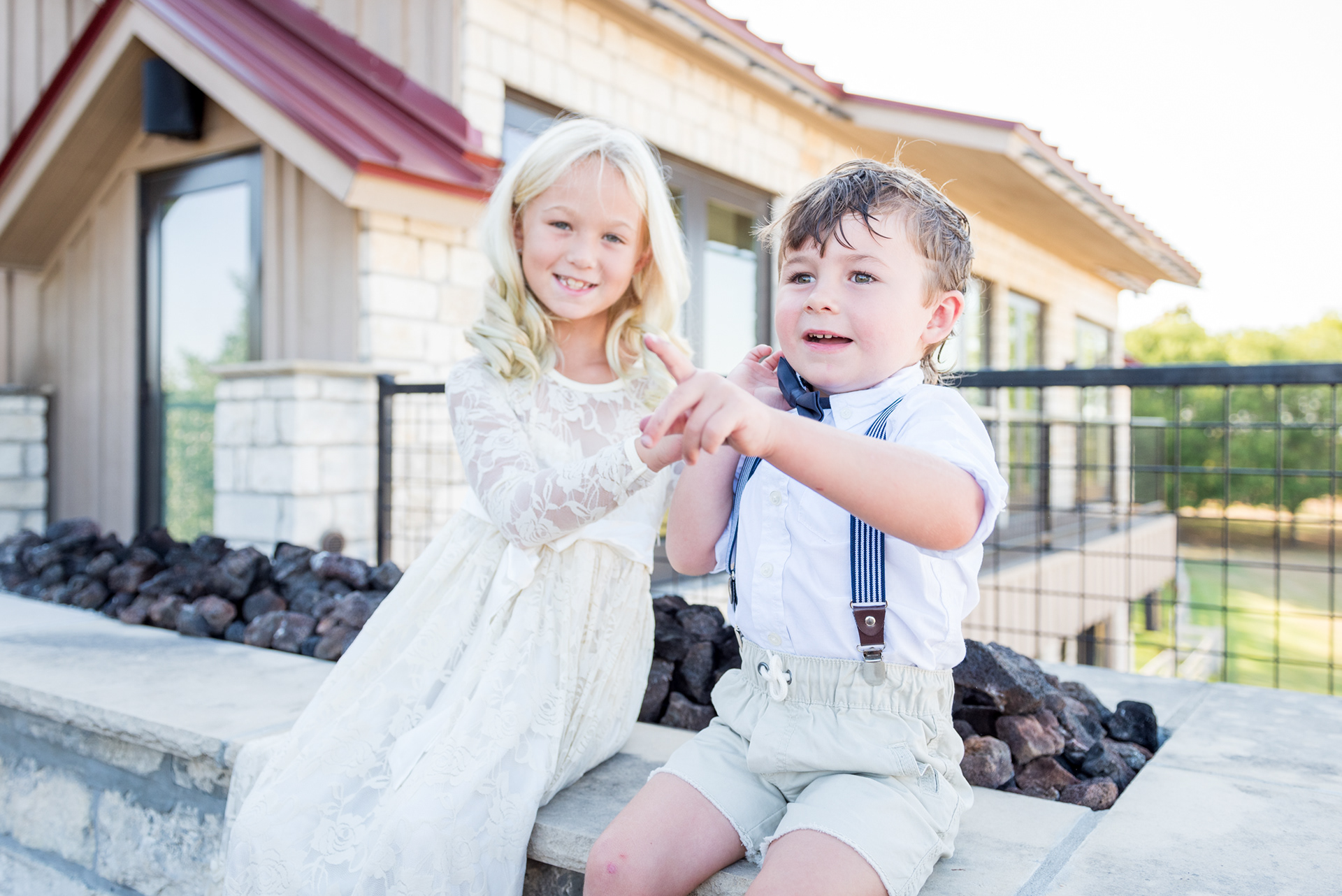 Wedding Day Photos taken in Brenham, TX by Wedding Photographer Aaron Resop @ permavista ranch & resort, Brenham, TX 77833