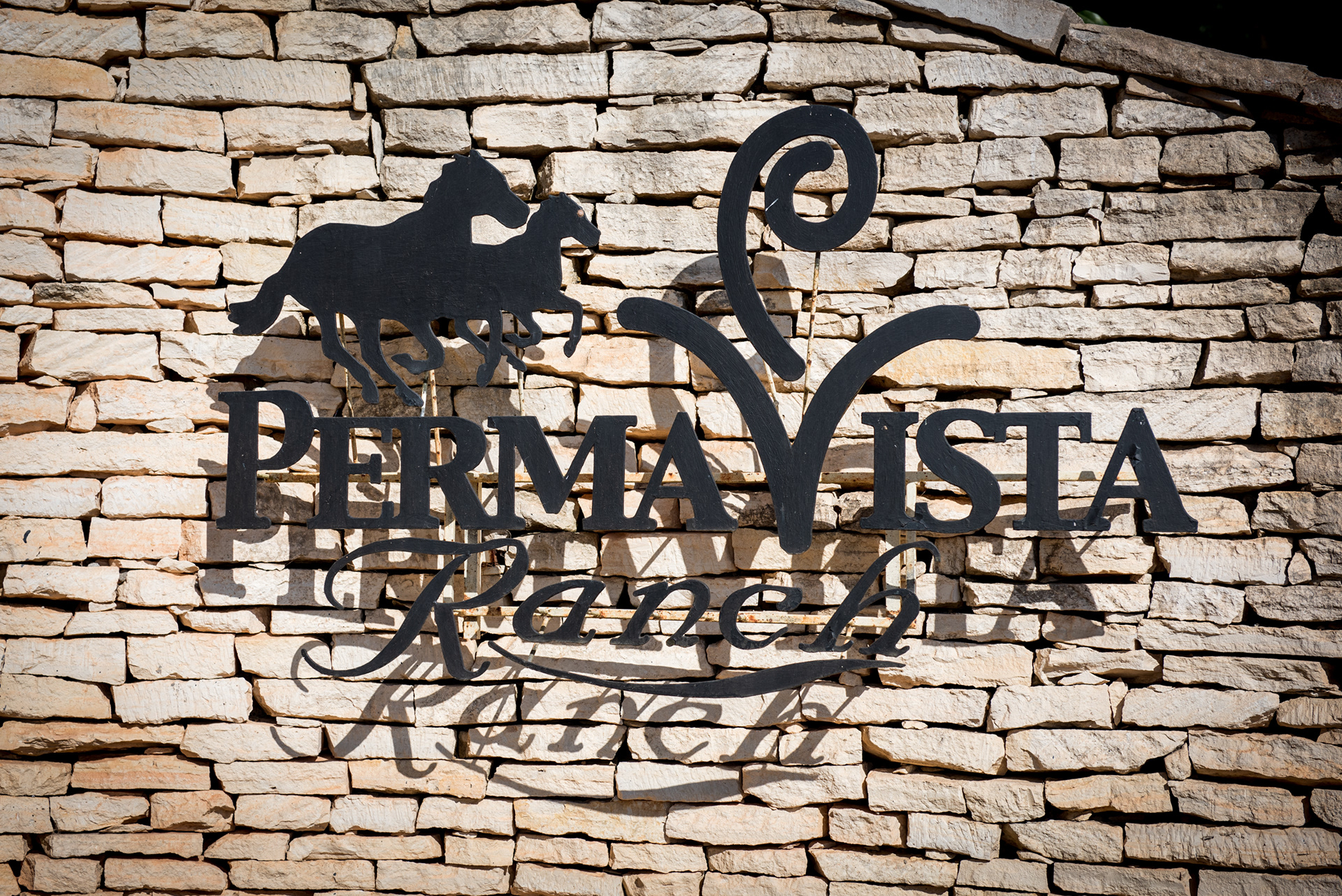 Wedding Day Photos taken in Brenham, TX by Wedding Photographer Aaron Resop @ permavista ranch & resort, Brenham, TX 77833