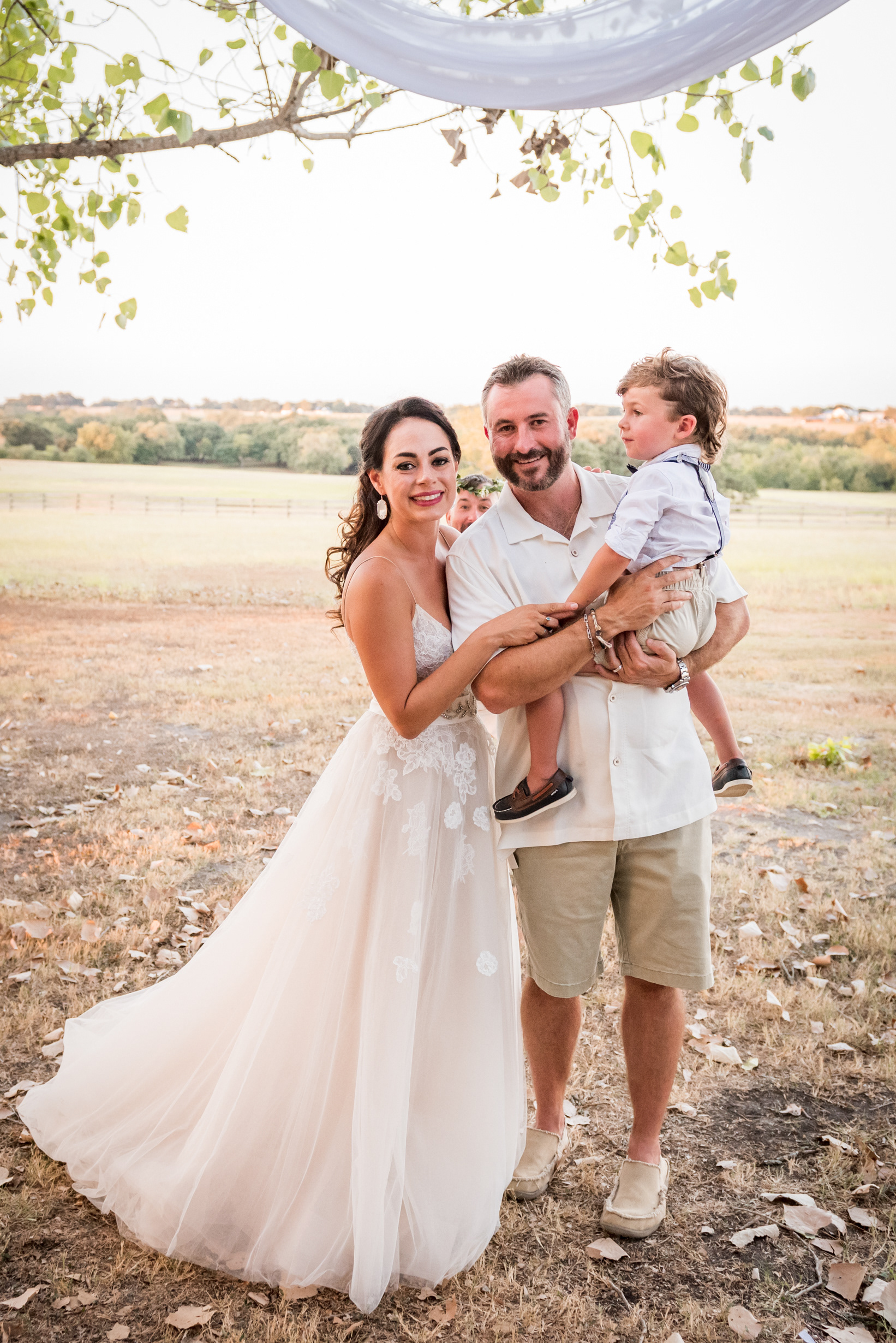 Wedding Day Photos taken in Brenham, TX by Wedding Photographer Aaron Resop @ permavista ranch & resort, Brenham, TX 77833