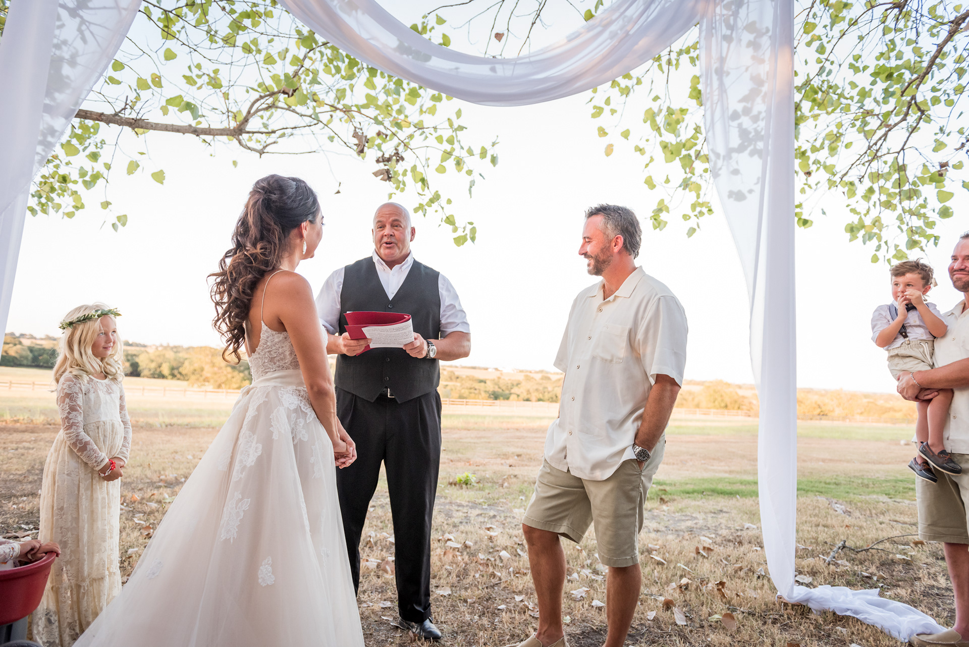 Wedding Day Photos taken in Brenham, TX by Wedding Photographer Aaron Resop @ permavista ranch & resort, Brenham, TX 77833