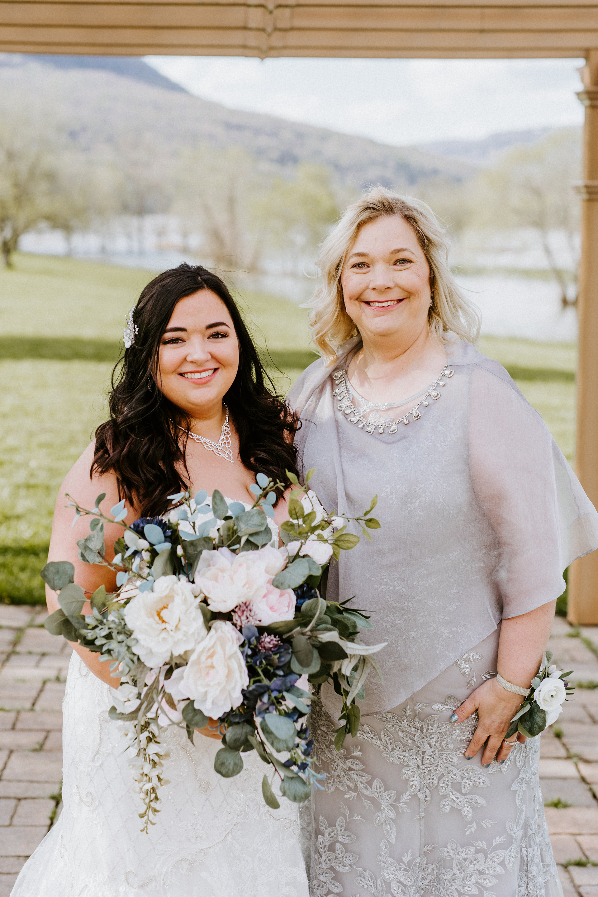 All Florals & Decor done ByMeredithAnne