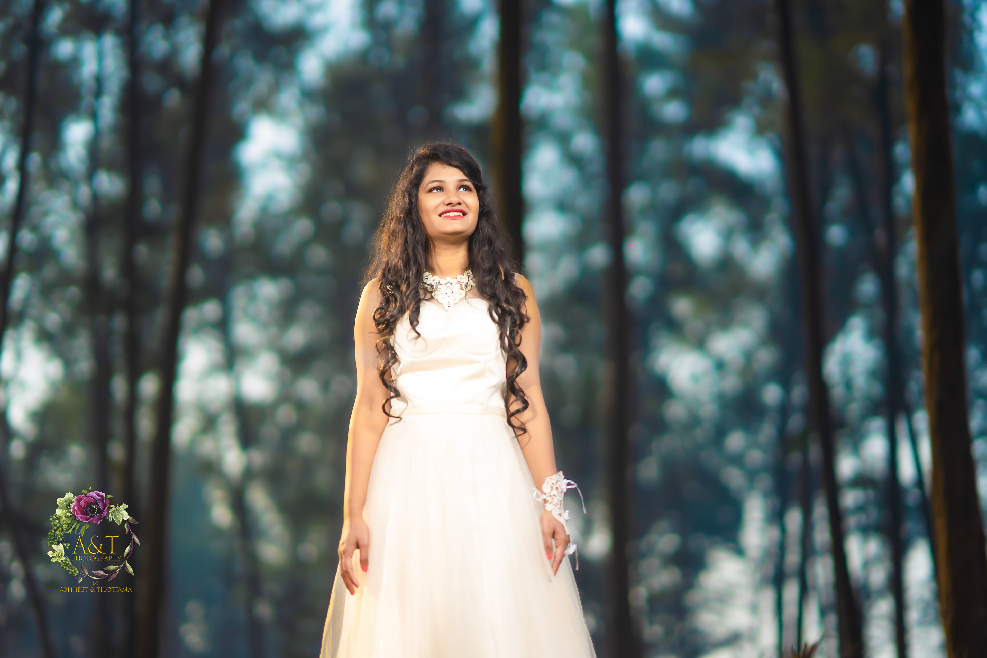 Dharmik & Jinal-Amazing-forest-location-prewedding-photoshoot-at-nagaon-beach-alibag 05