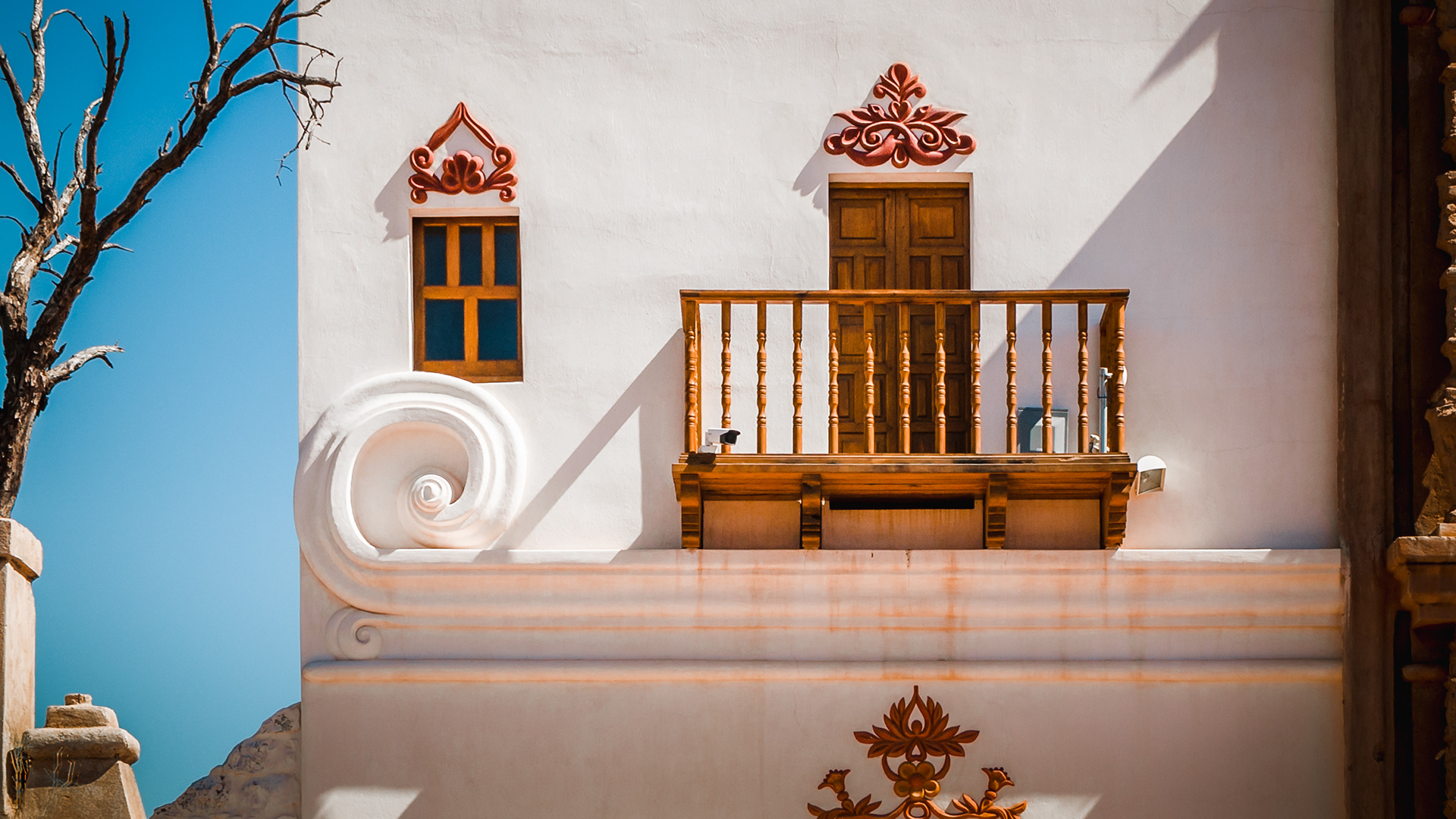 Somebody Watching You!