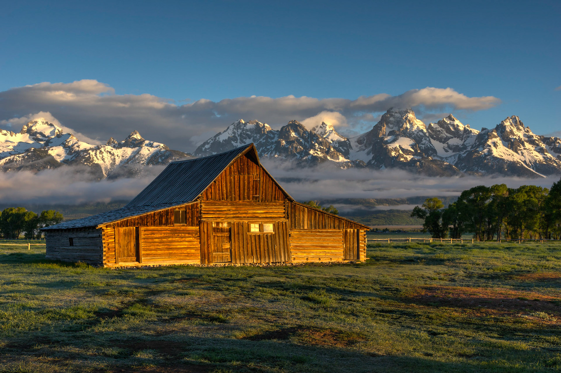 The Thomas Alma Moulton barn on Mormon Row, Grand Teton National Park15 June 2014PENTAX K-3, Sigma 18-250mm f/3.5-6.3 DC OS HSMISO 100 32 mm  ¹⁄₁₅ sec at ƒ / 14Prints of my work are available from my website at http://www.fingolfinphoto.comFollow me on Facebook at http://www.facebook.com/fingolfinphoto or http://www.facebook.com/pesterleAlso, http://500px.com/pesterle   http://www.flickr.com/photos/fingolfinphoto