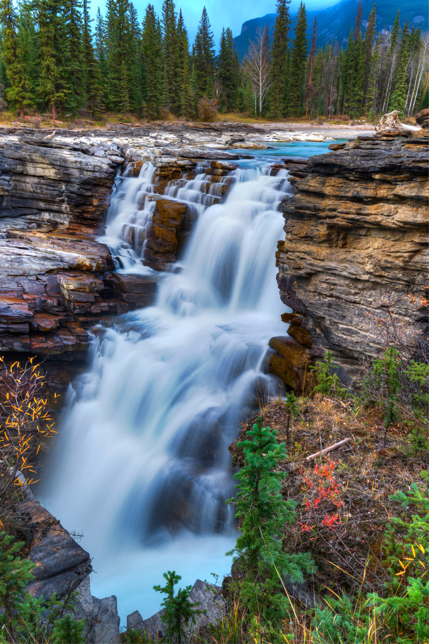 Athabasca FallsJasper National ParkAlberta, CanadaSeptember 23, 2016This is an HDR image consisting of 5 exposures merged in Lightroom. Additional processing in Lightroom and Photoshop.Pentax K-1, HD PENTAX-D FA 15-30mm F2.8ED SDM WRISO 100 24 mm  0.8 sec at ƒ / 22