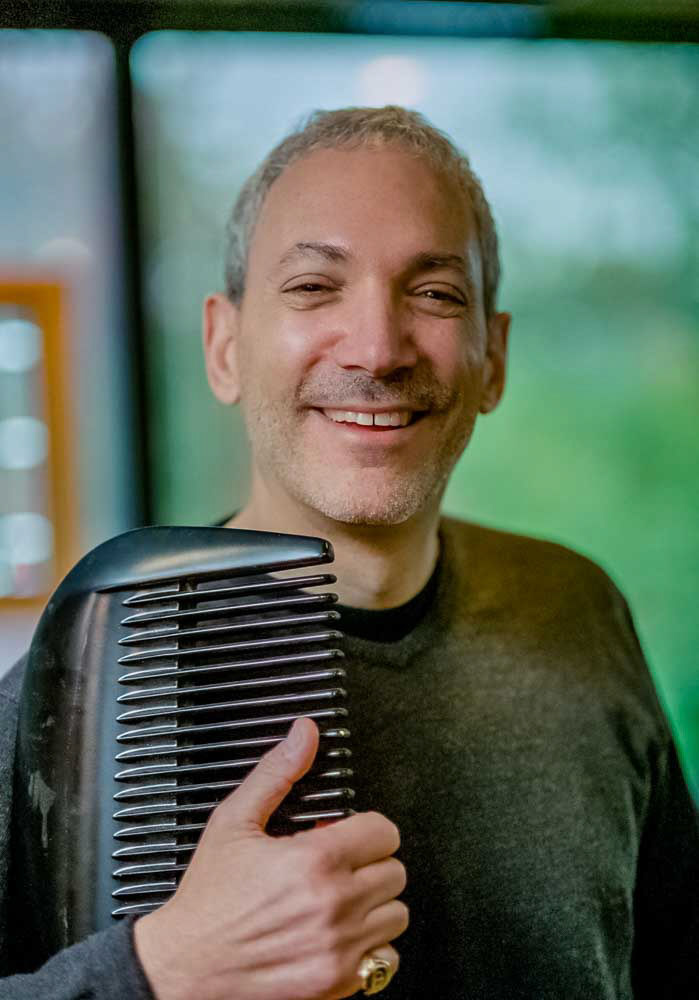 Dennis Ratner, founder of Hair Cuttery Salons, October 20, 1999