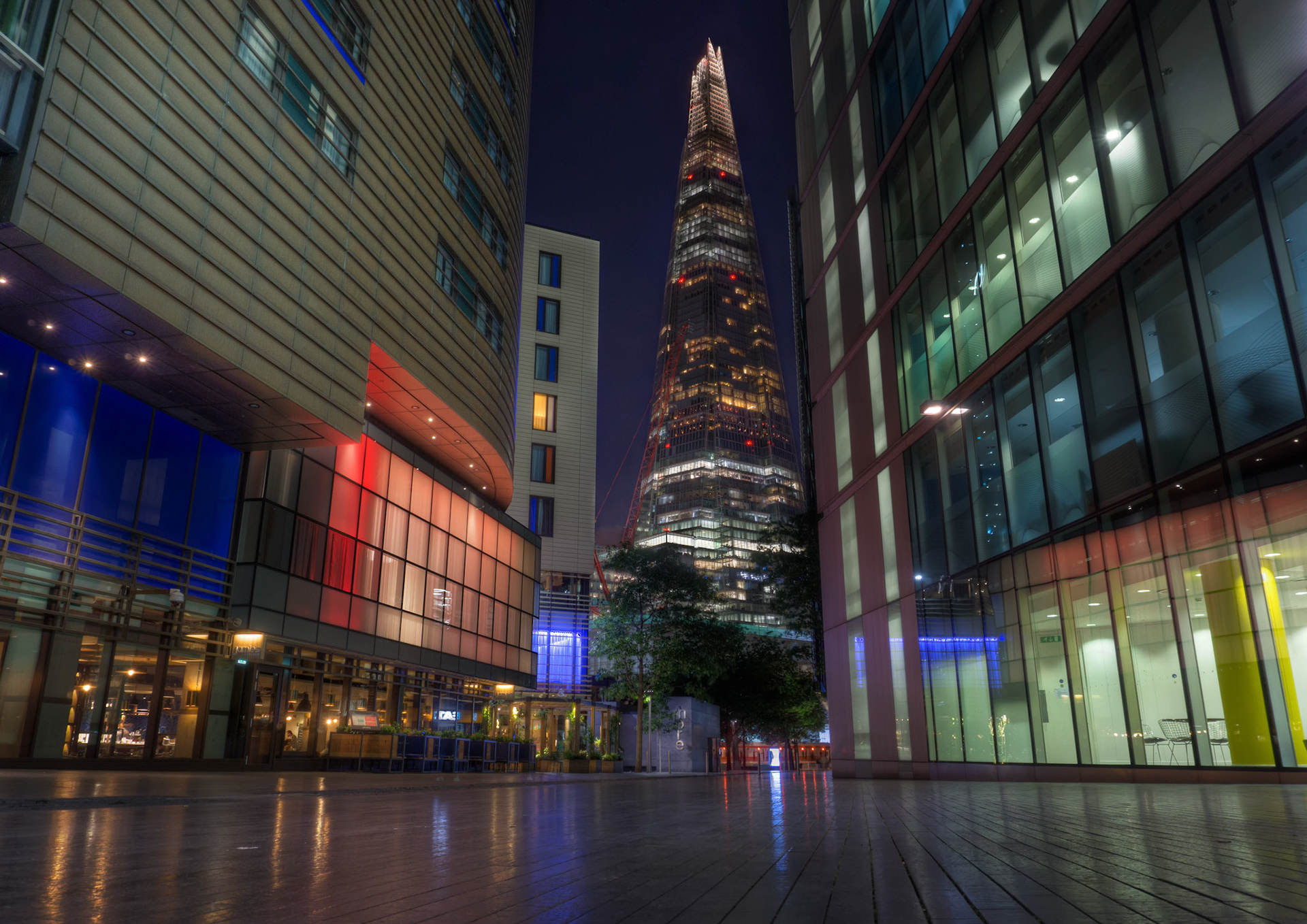 This was taken during a recent (short) trip to London. I took the bus out to the tower bridge hoping to get some good photos of the bridge at night. The bridge shots didn't turn out very well, but I thought this scene would make a good HDR.