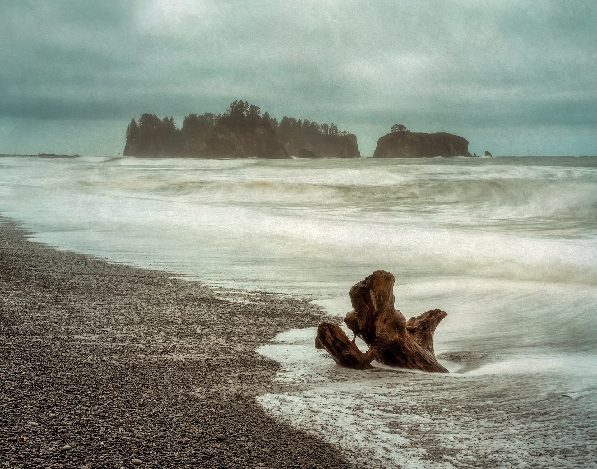 Rialto Beach sea syacks