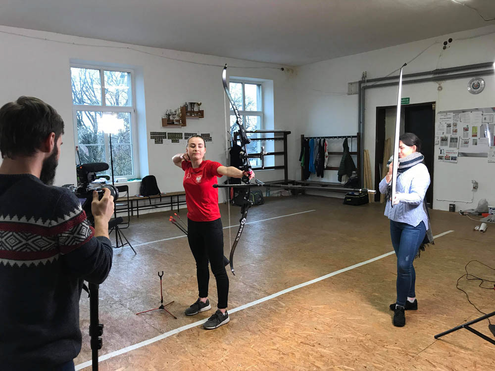 With archer Melania Wyka and PA Michalina Stachowiak. (photo by Ewa Anna Cichocka)
