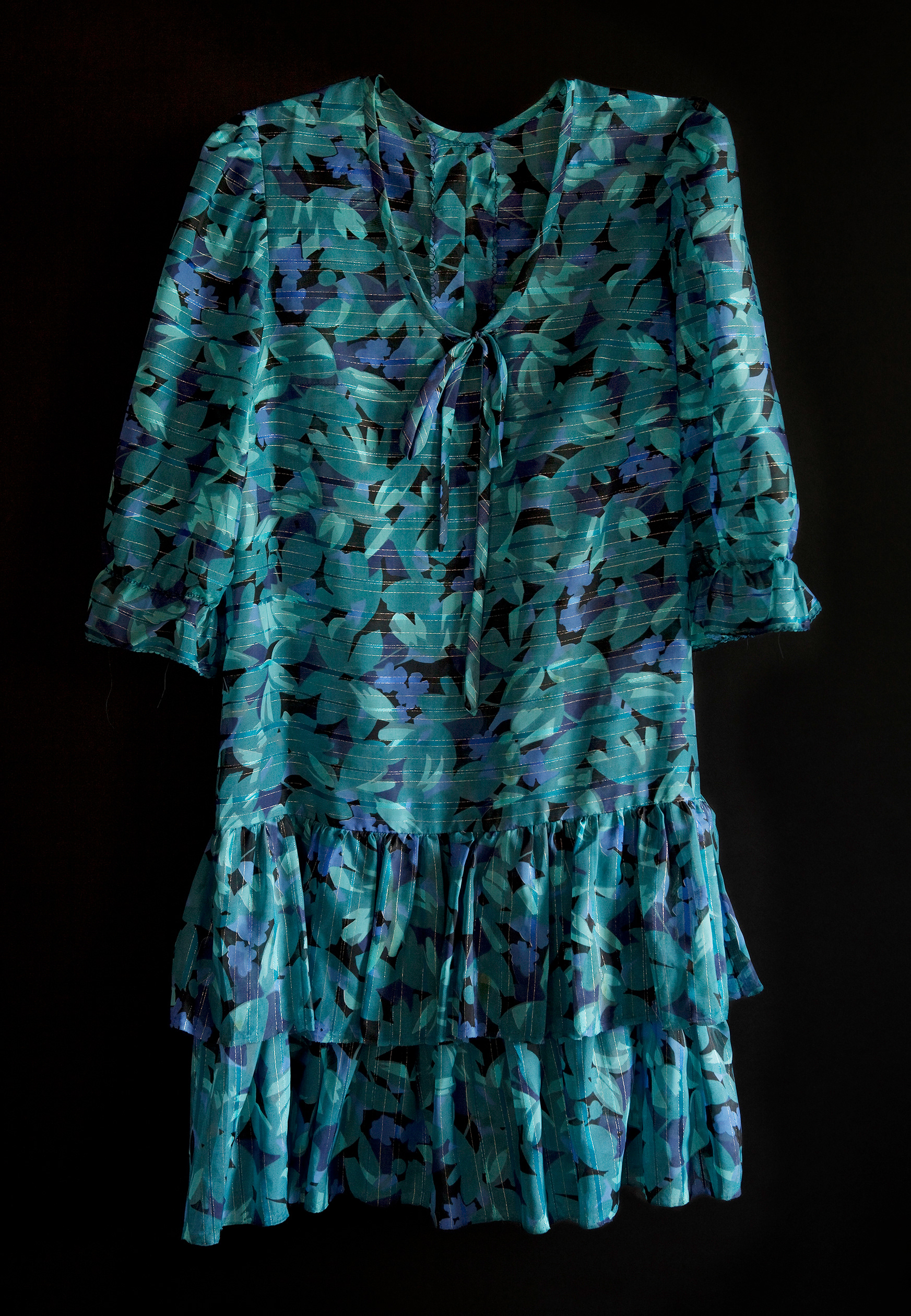 Amélie Cabocel, Les robes de Michelle 2/8, 2018, tirage sur textile, 90 x 130 cm.