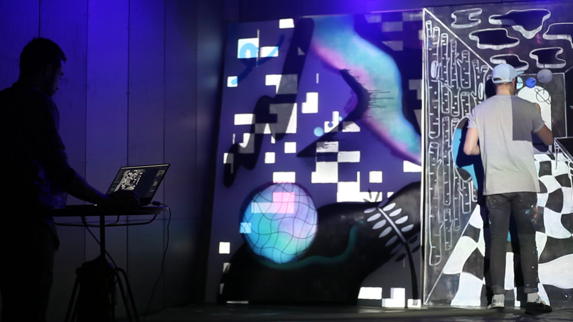 JacquesAndré Dupont Paintmapping feat. V2M