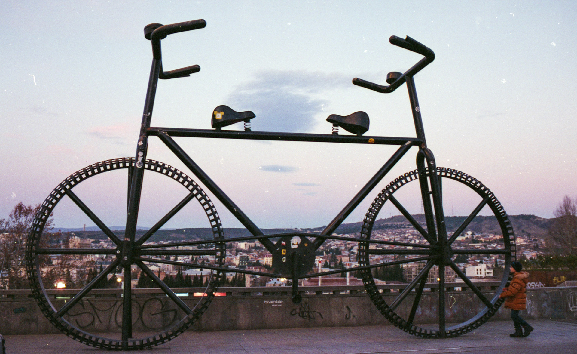 Nikon F3 / C200