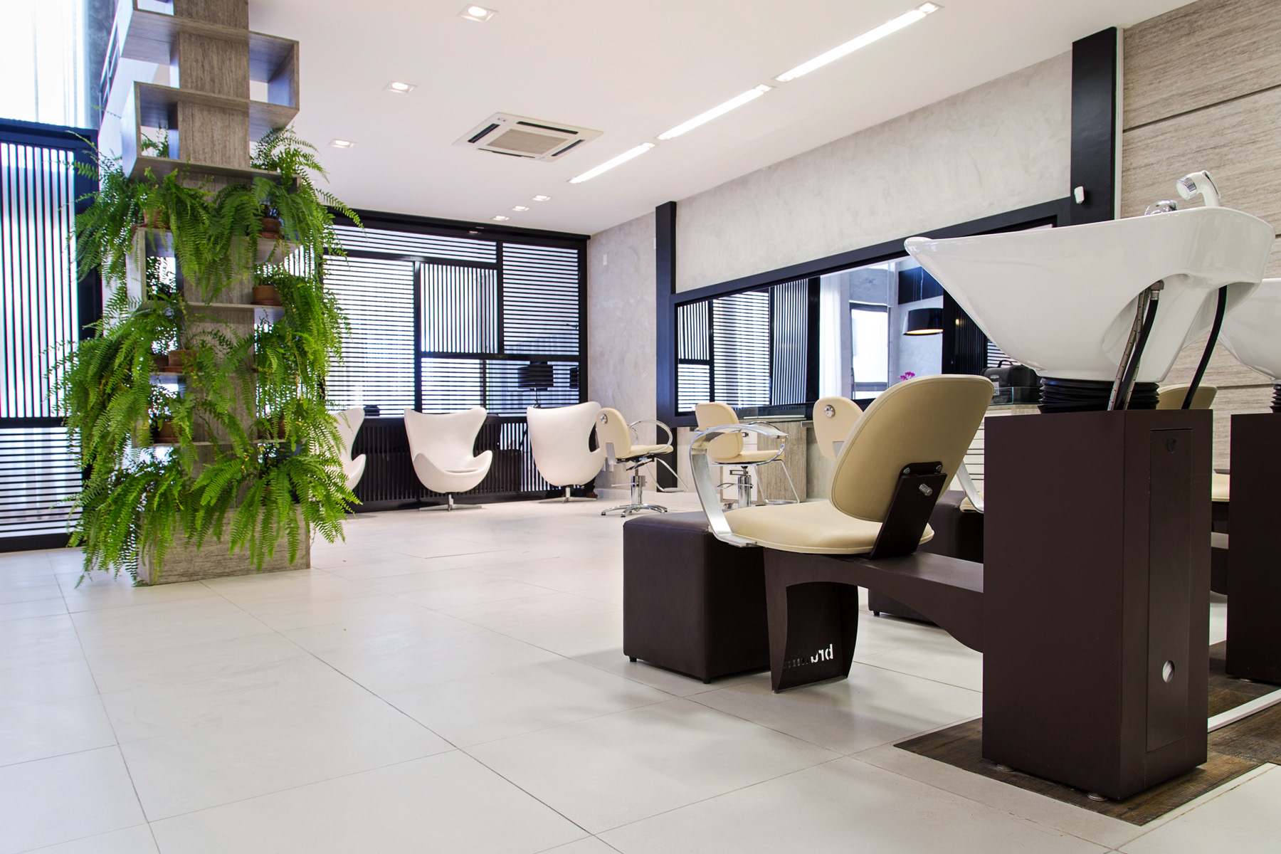 Agency: Fácil Comunicação / Client: Salão Estilo B