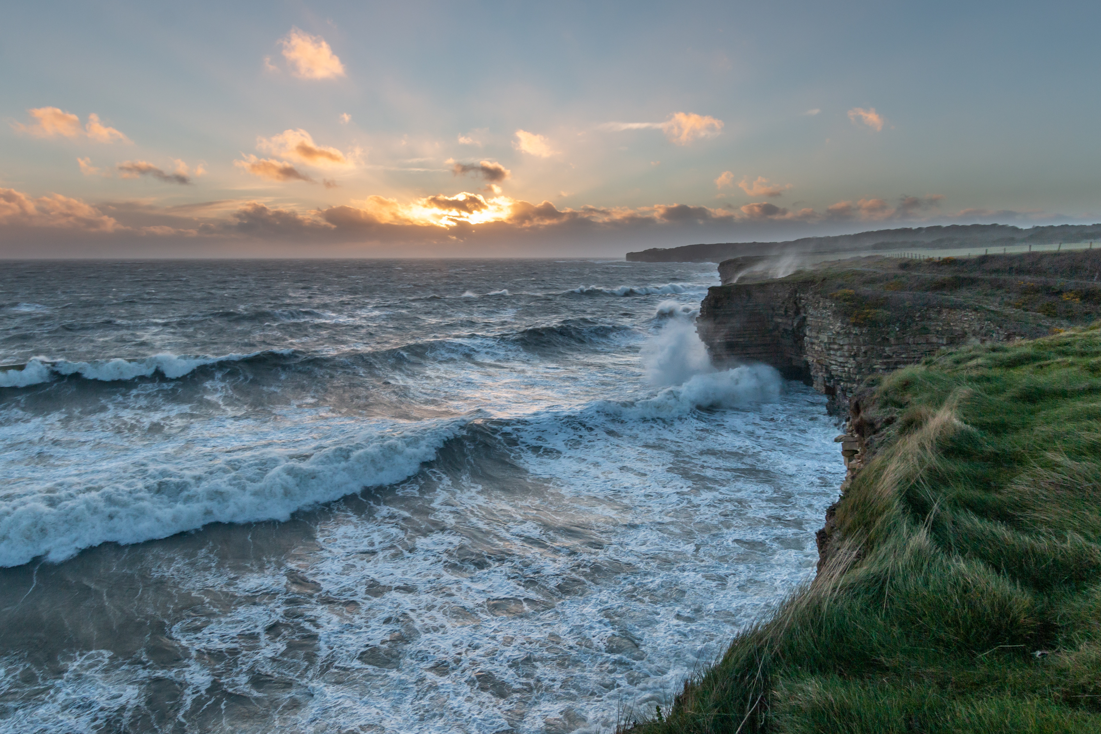 Dimhole Waves 1