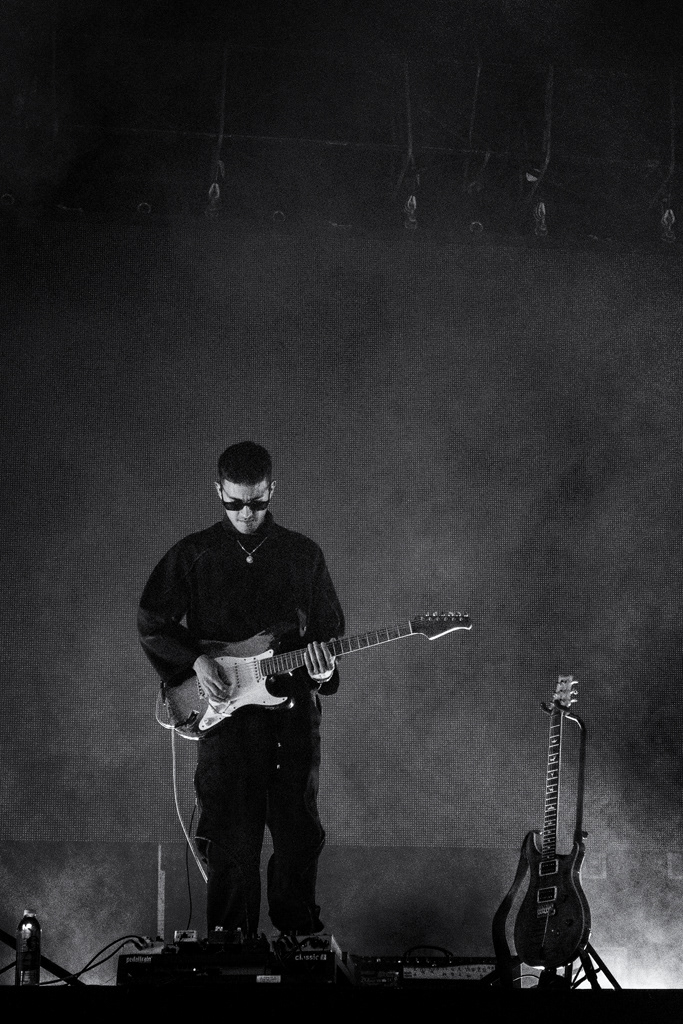 Jorja Smith Guitarist