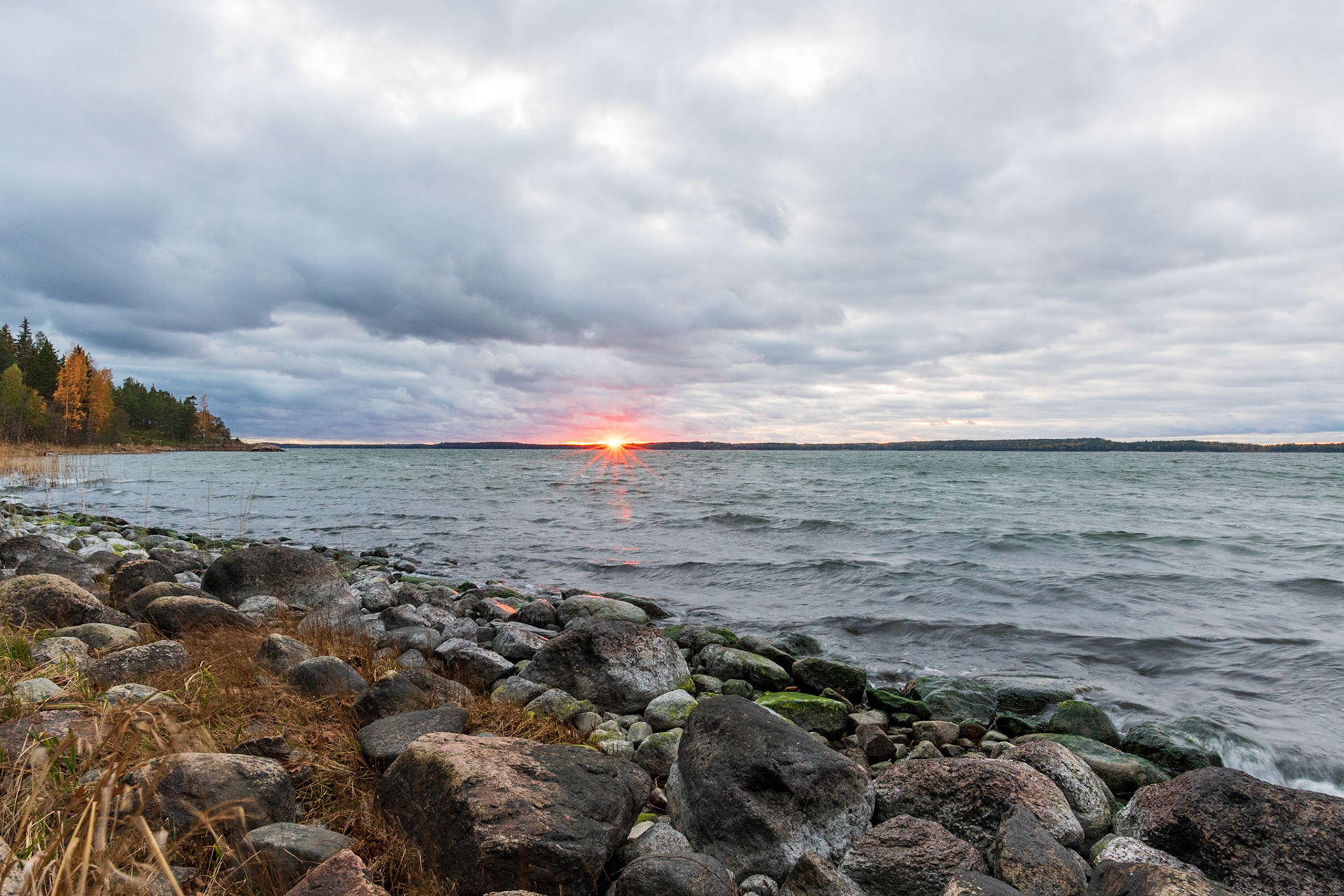 Auringonlasku Mjösundissa