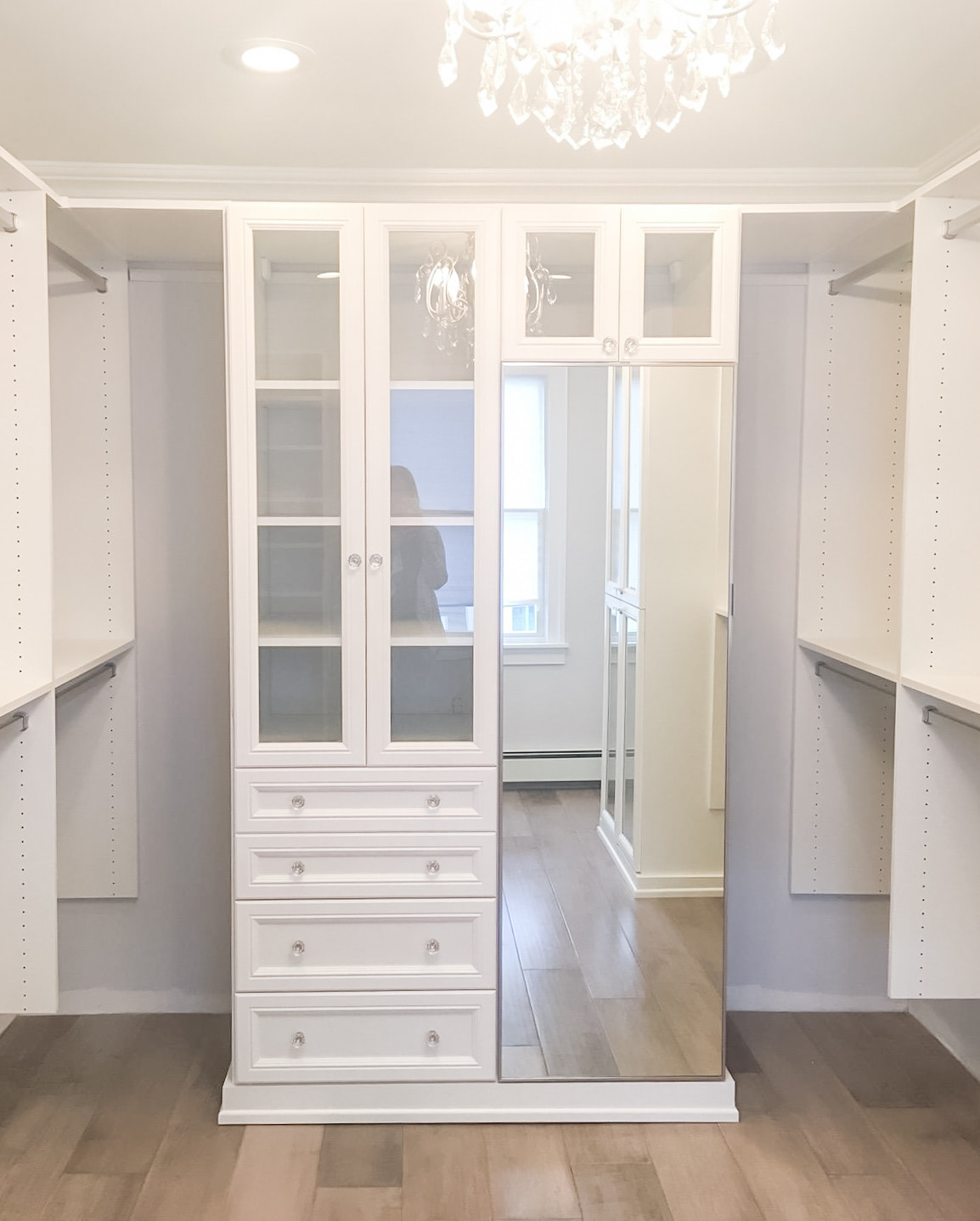 Bellissima White walk in closet