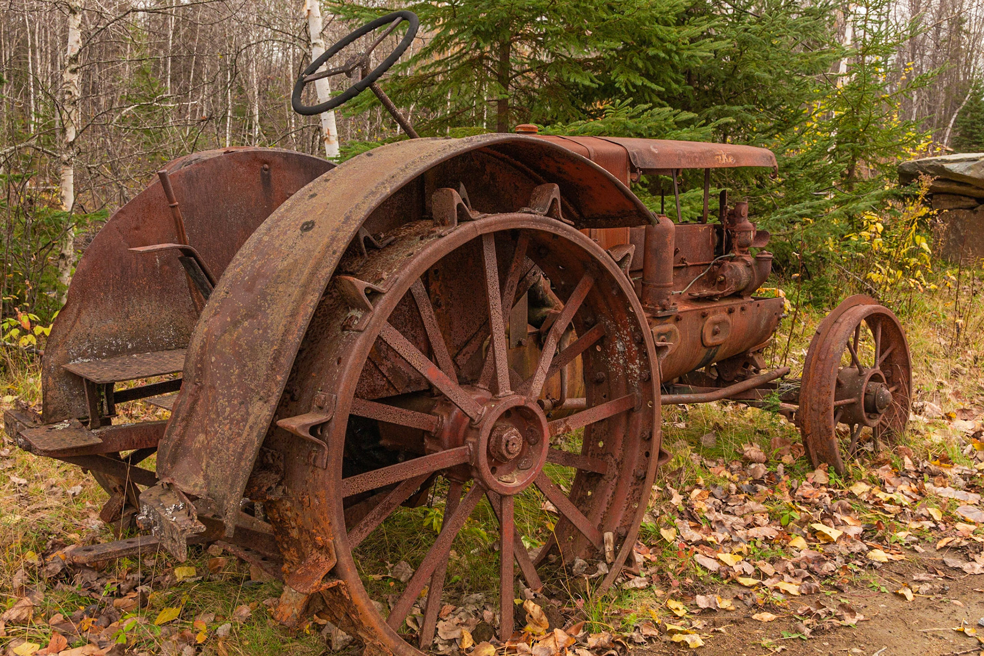 Tracteur abandonné
