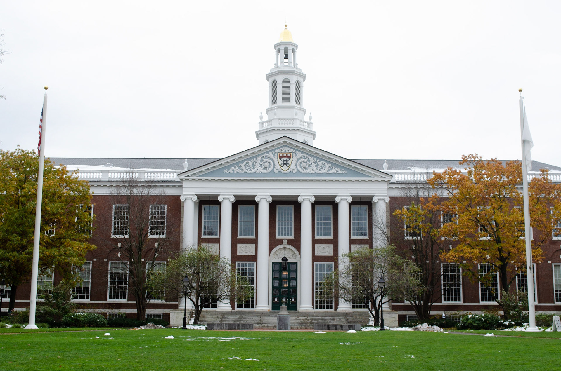 6. Symmetry & Reflection. 1/200s f8.0 ISO 400. Building at Harvard Business School on November 1, 2020. Photo taken by Hannah Lee