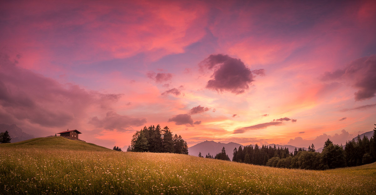 Traumhafte Stimmung kurz vor den Johannifeuer