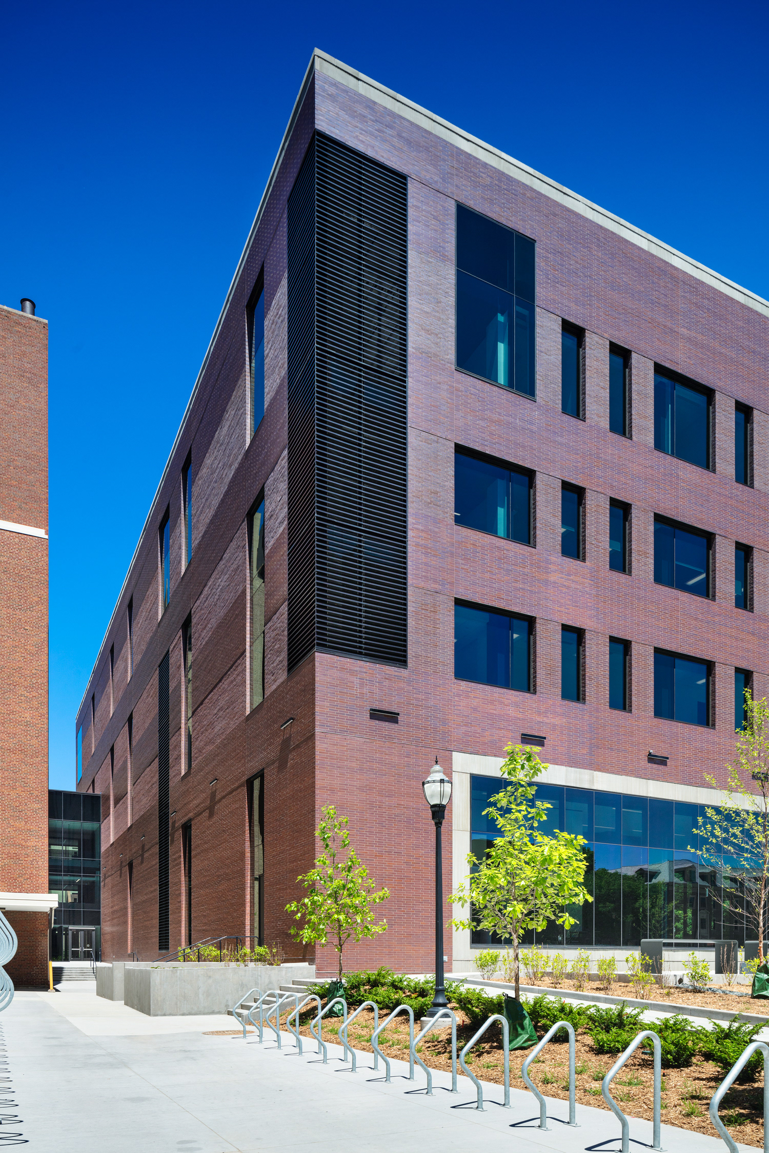 Pete Sieger's Portfolio UMNHealth Sciences Education Center