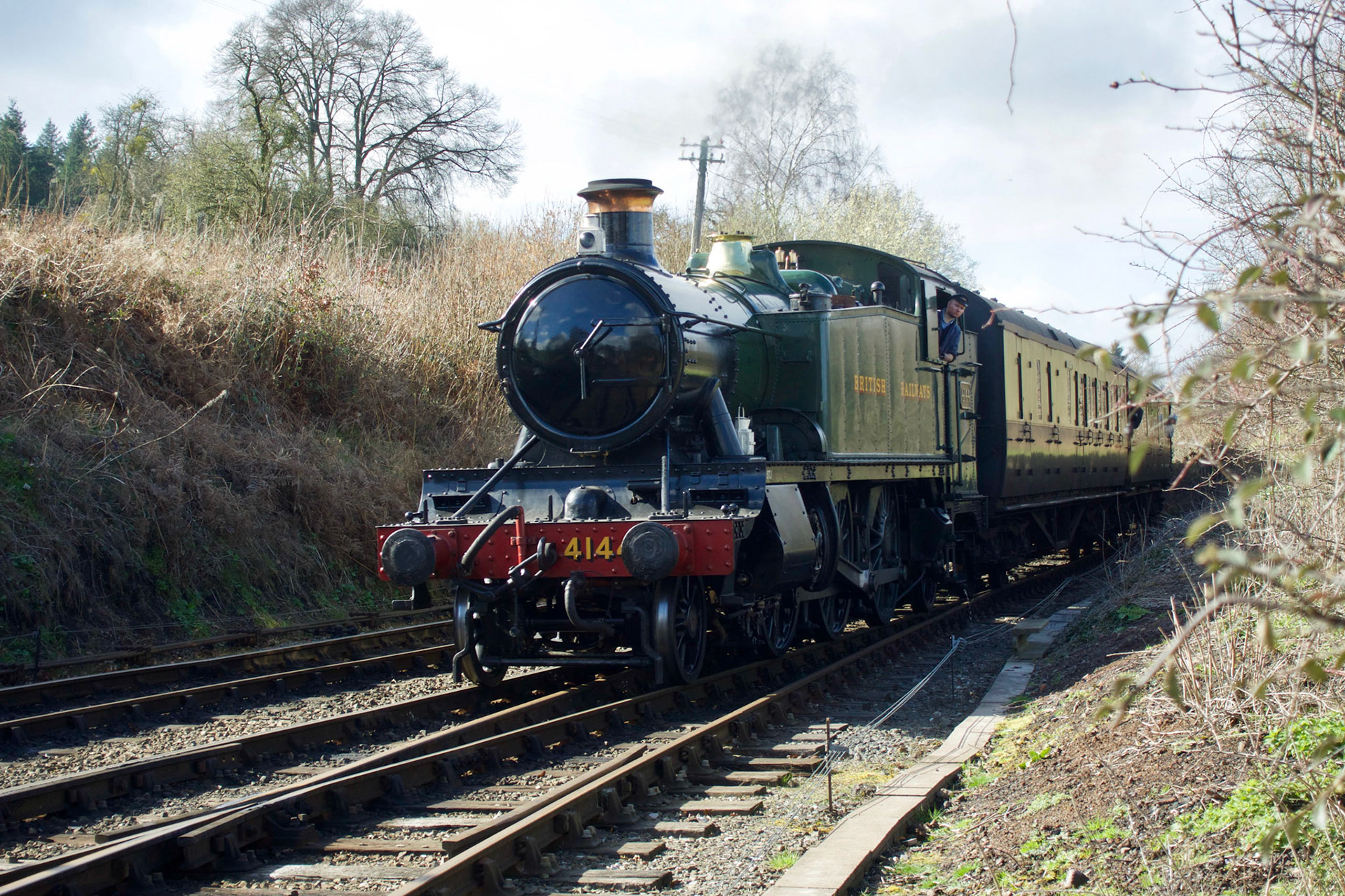 4144 arrives at Arley