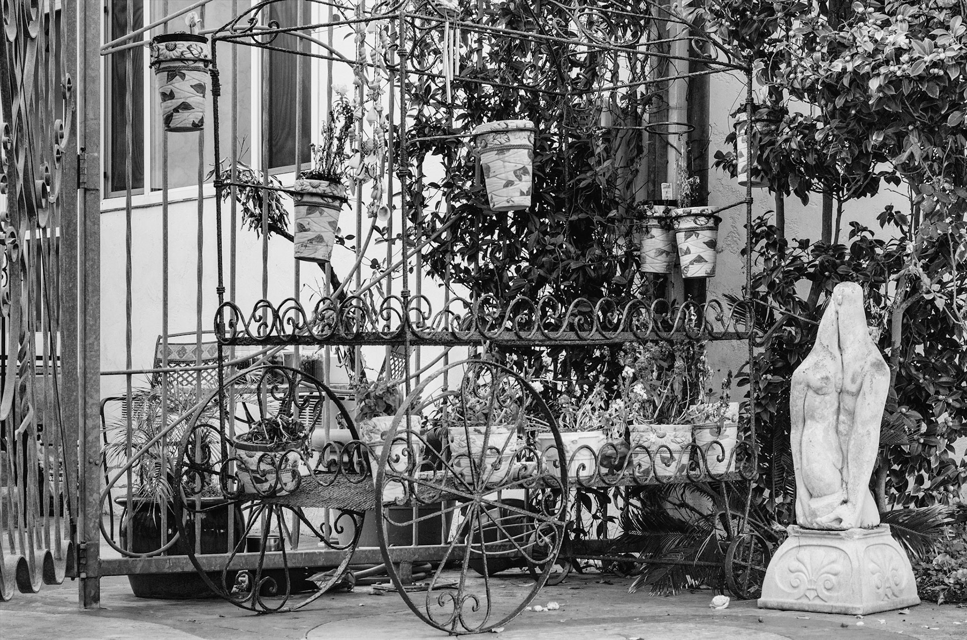 In Eden Apartment Entrance, La Jolla, 2013