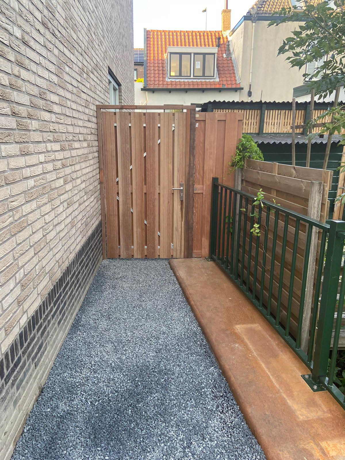 Foto 11: Eindresultaat aan zijkant woning