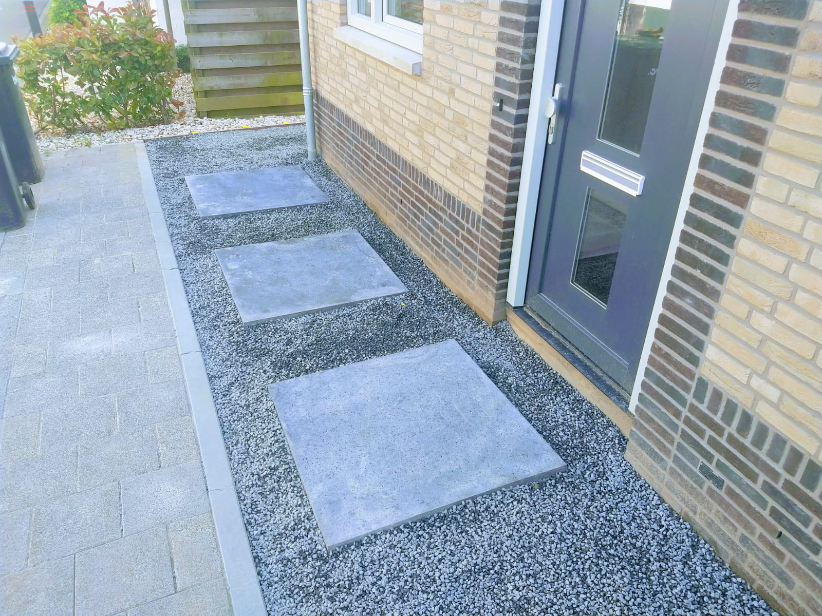 Foto 14: Eindresultaat voortuin.