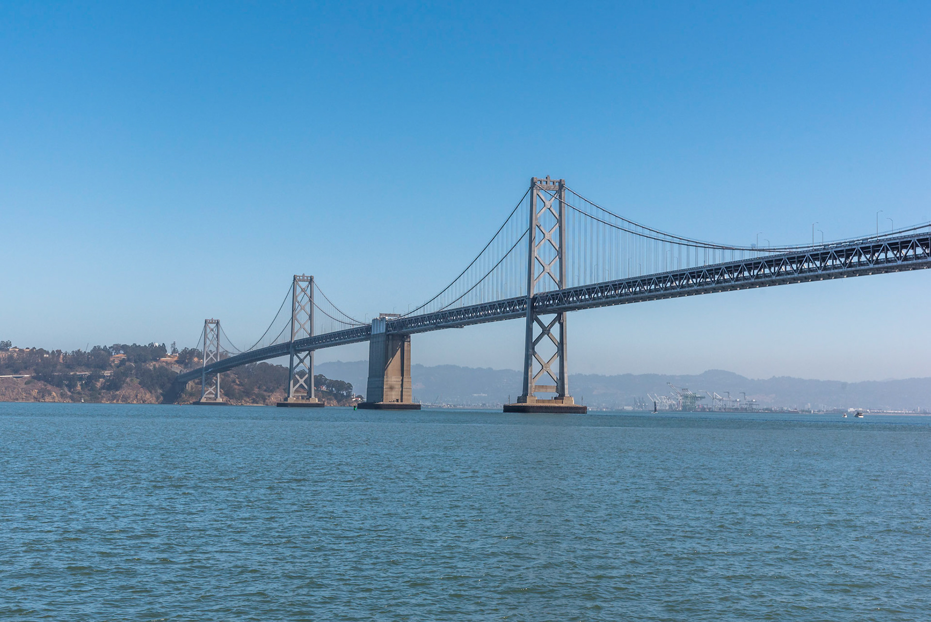 The double-decker Golden Bay Bridge, San Fransisco, California